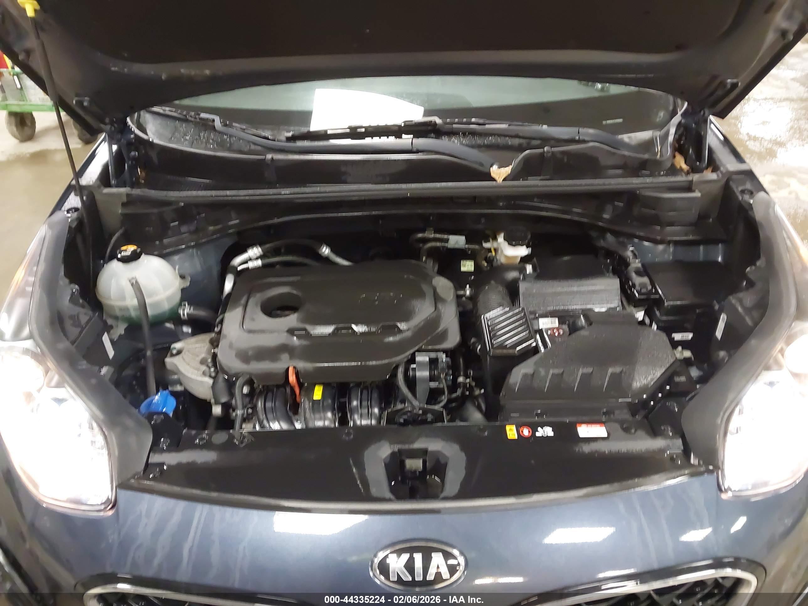 KIA SPORTAGE image 10