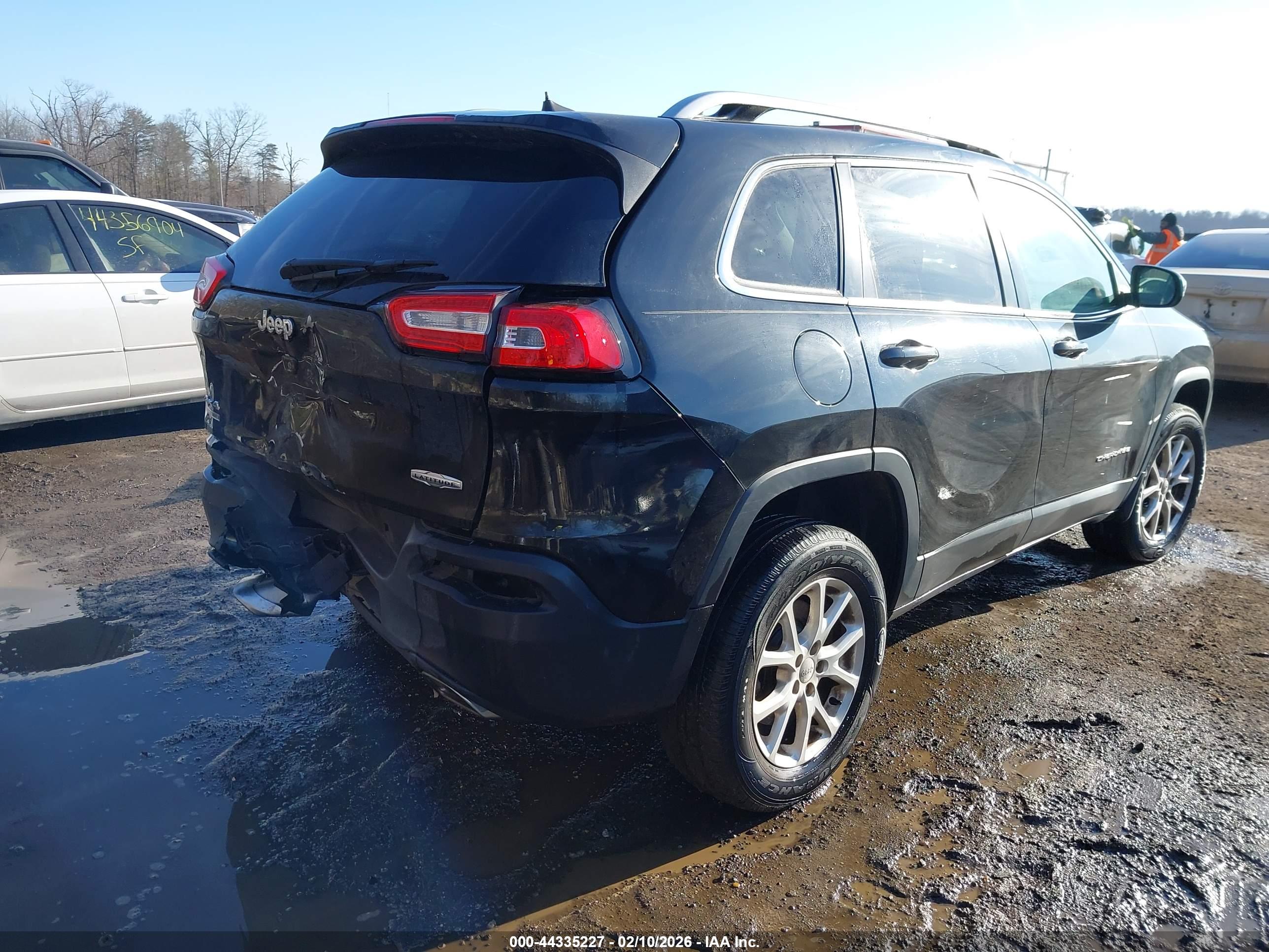 JEEP CHEROKEE image 4