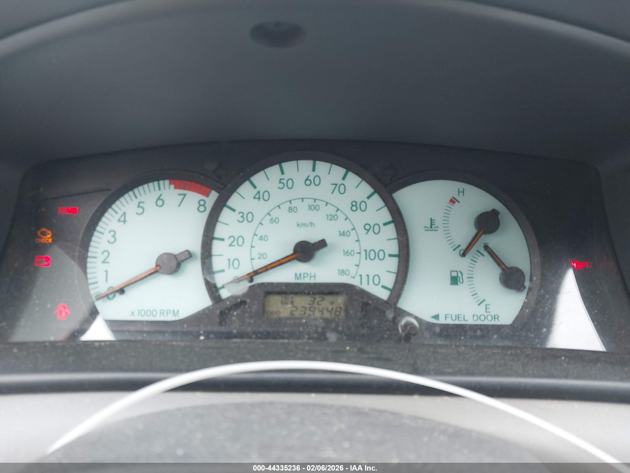 TOYOTA COROLLA image 7