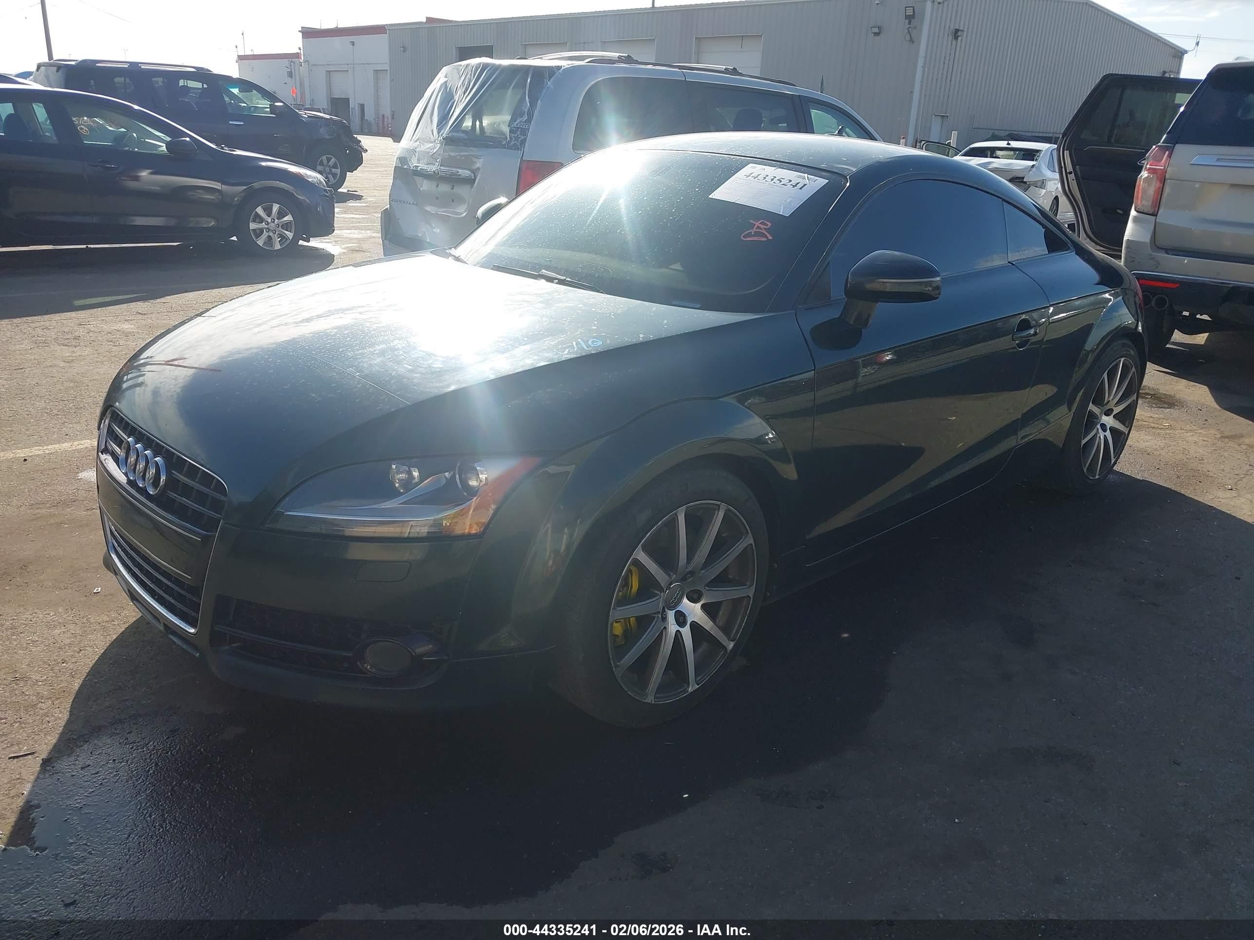 AUDI TT image 2
