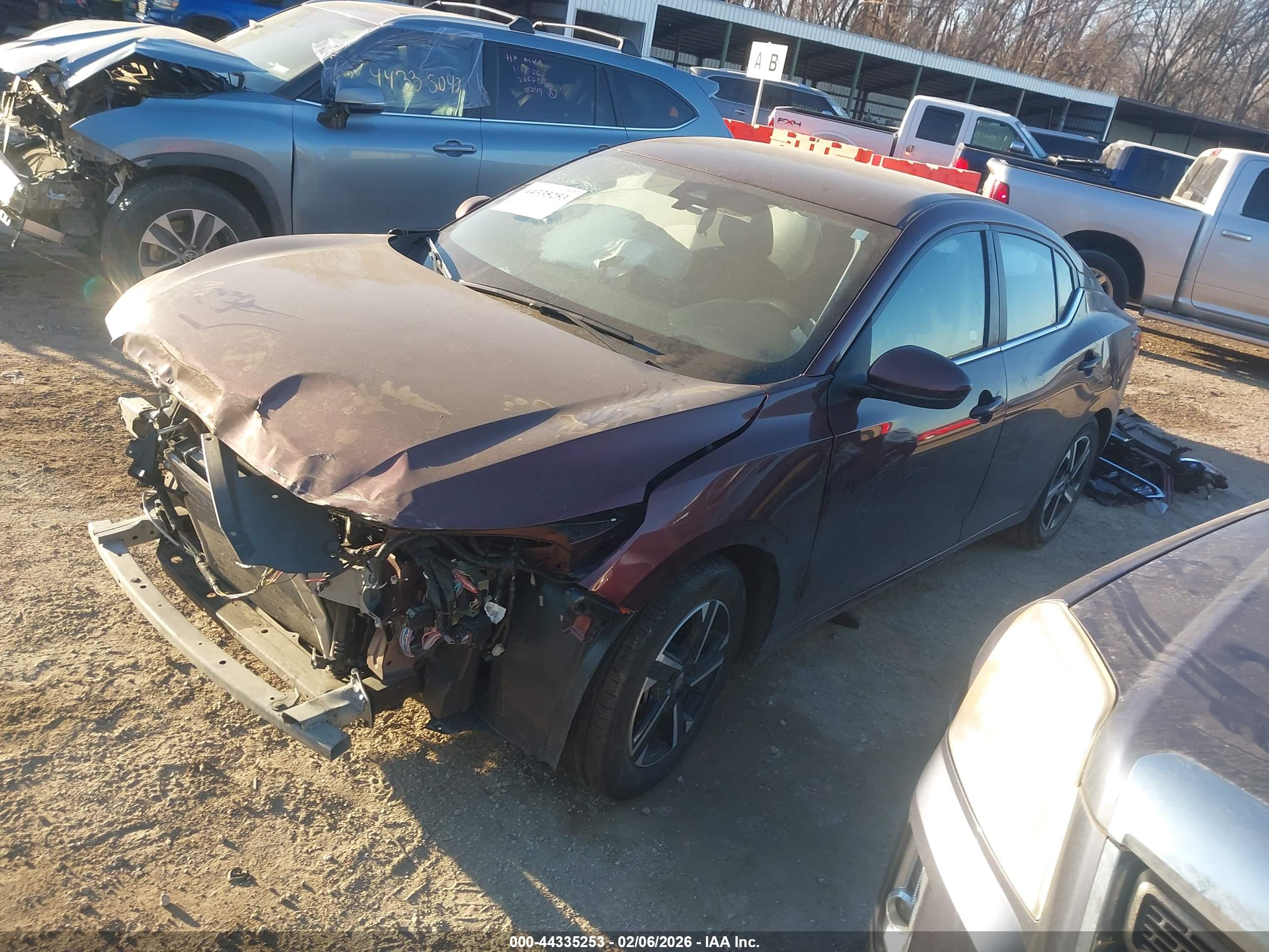NISSAN SENTRA image 2