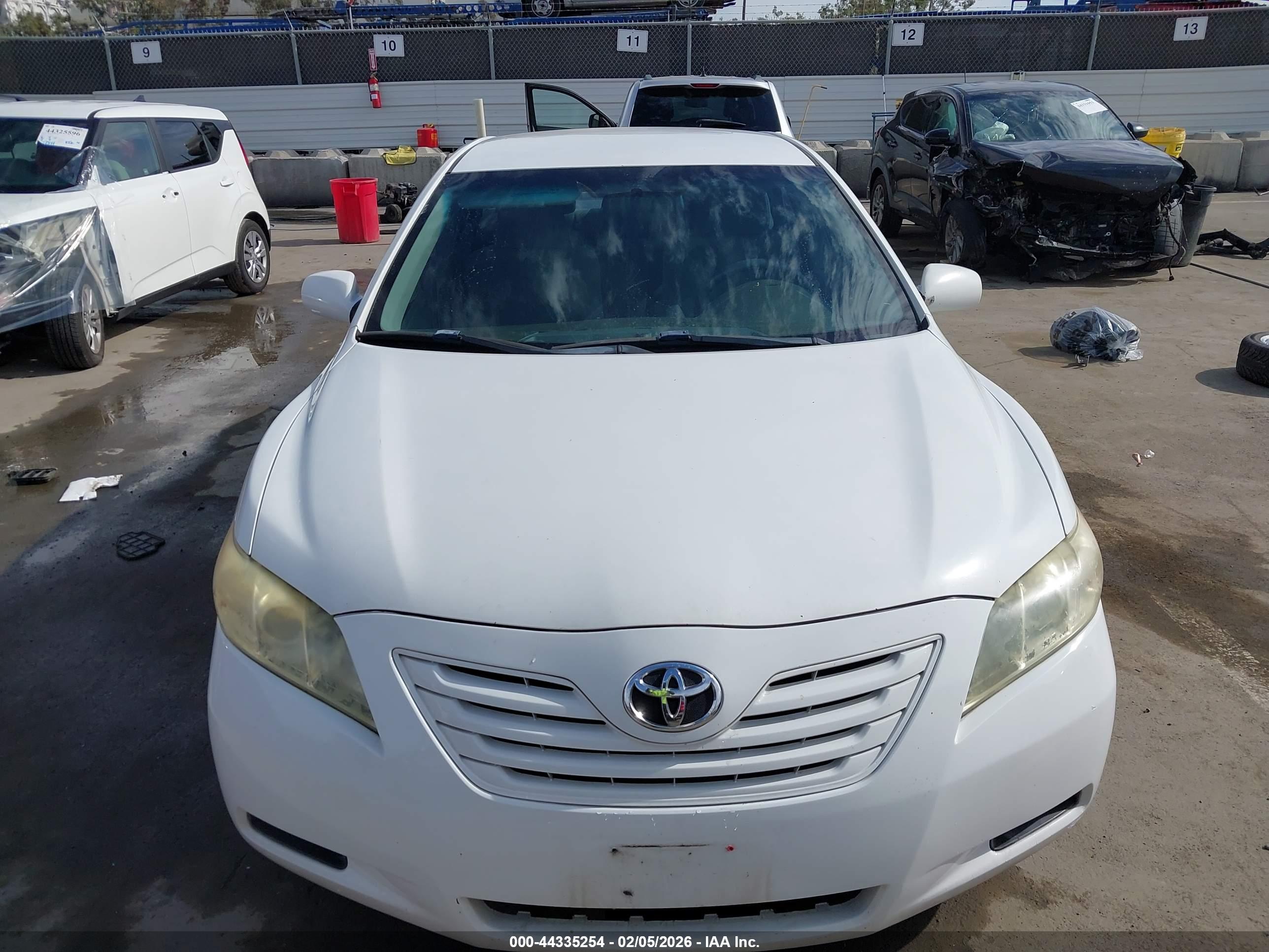 TOYOTA CAMRY image 6
