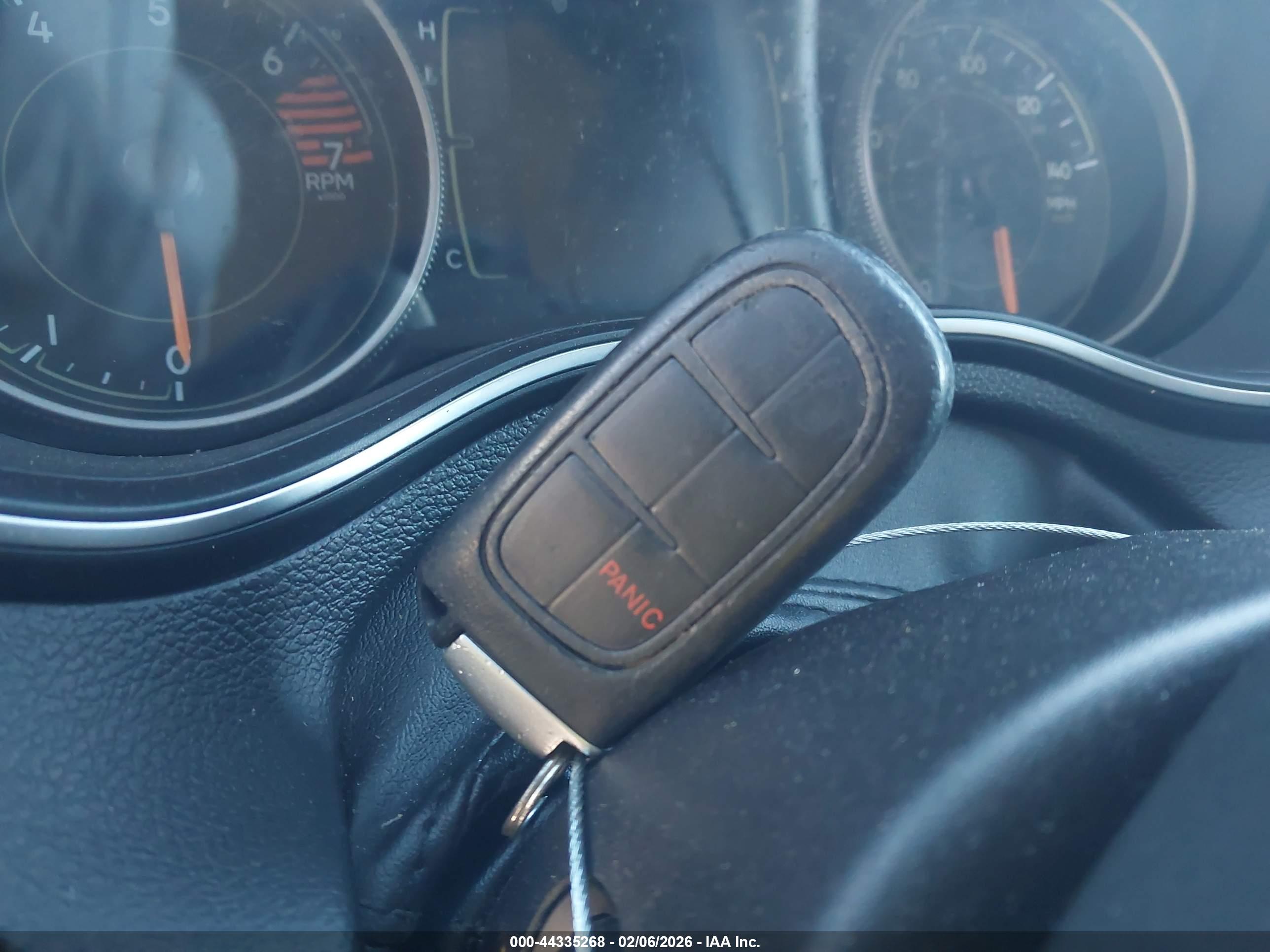 JEEP CHEROKEE image 11