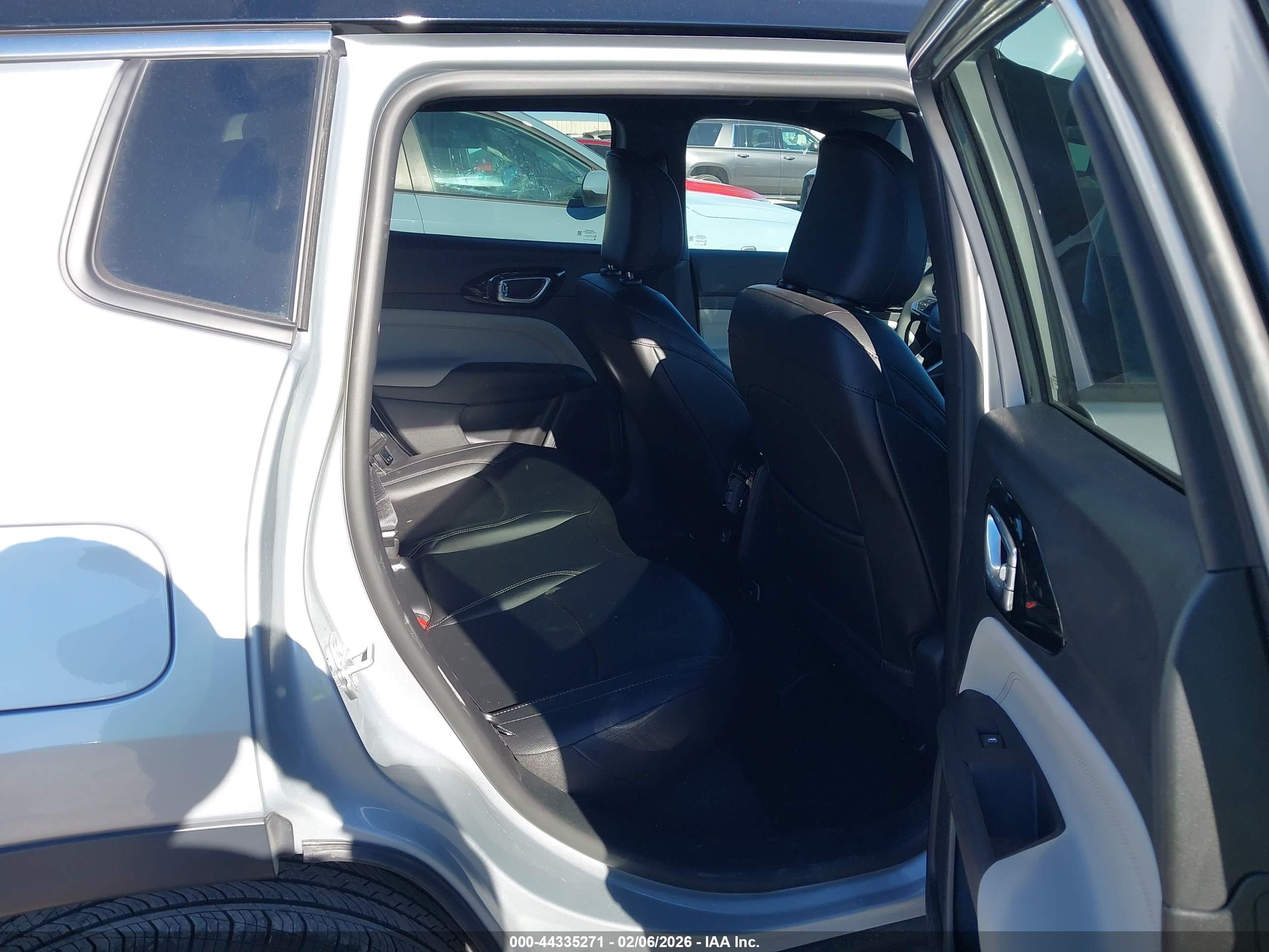 JEEP COMPASS image 8