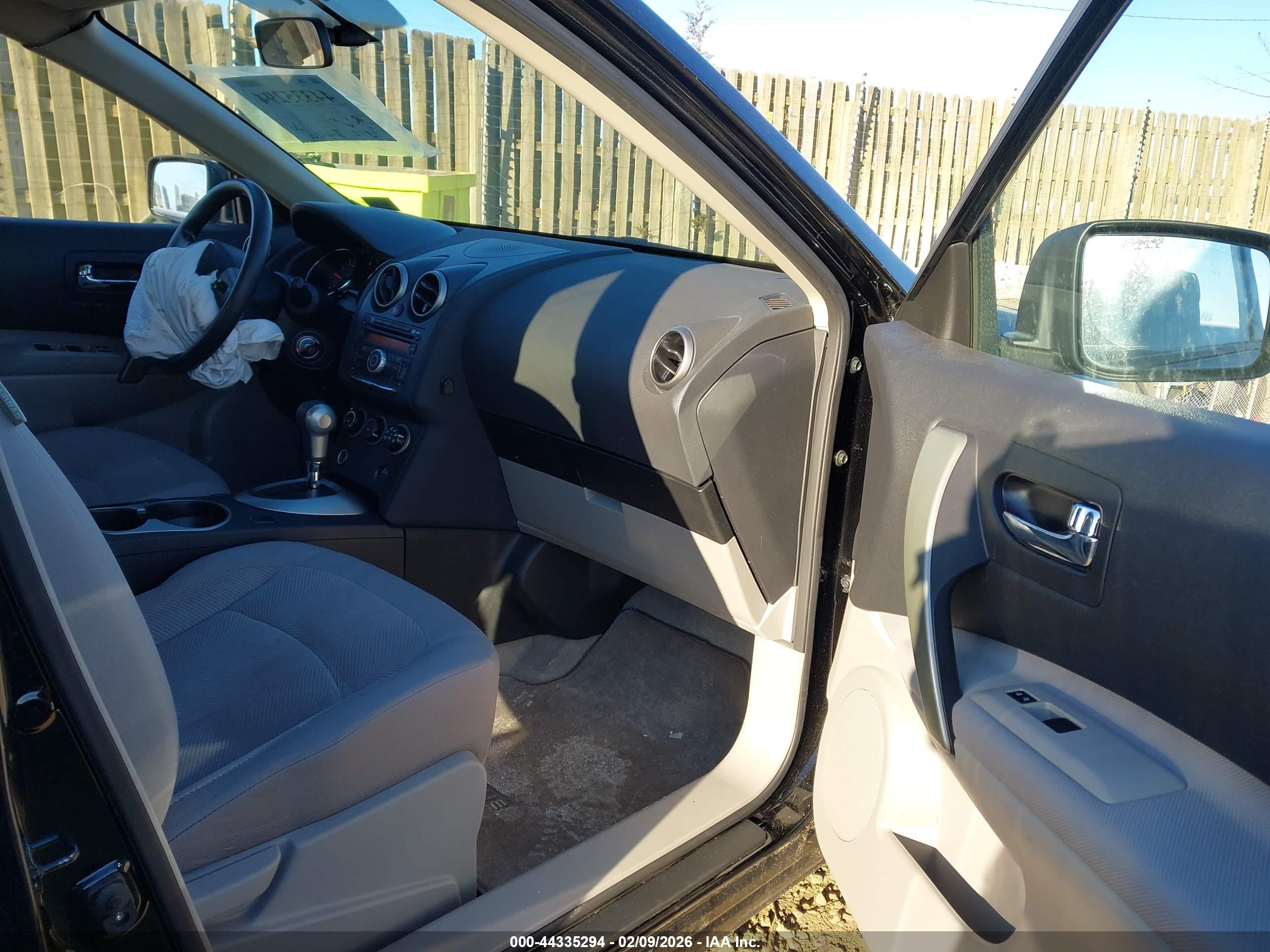 NISSAN ROGUE image 5