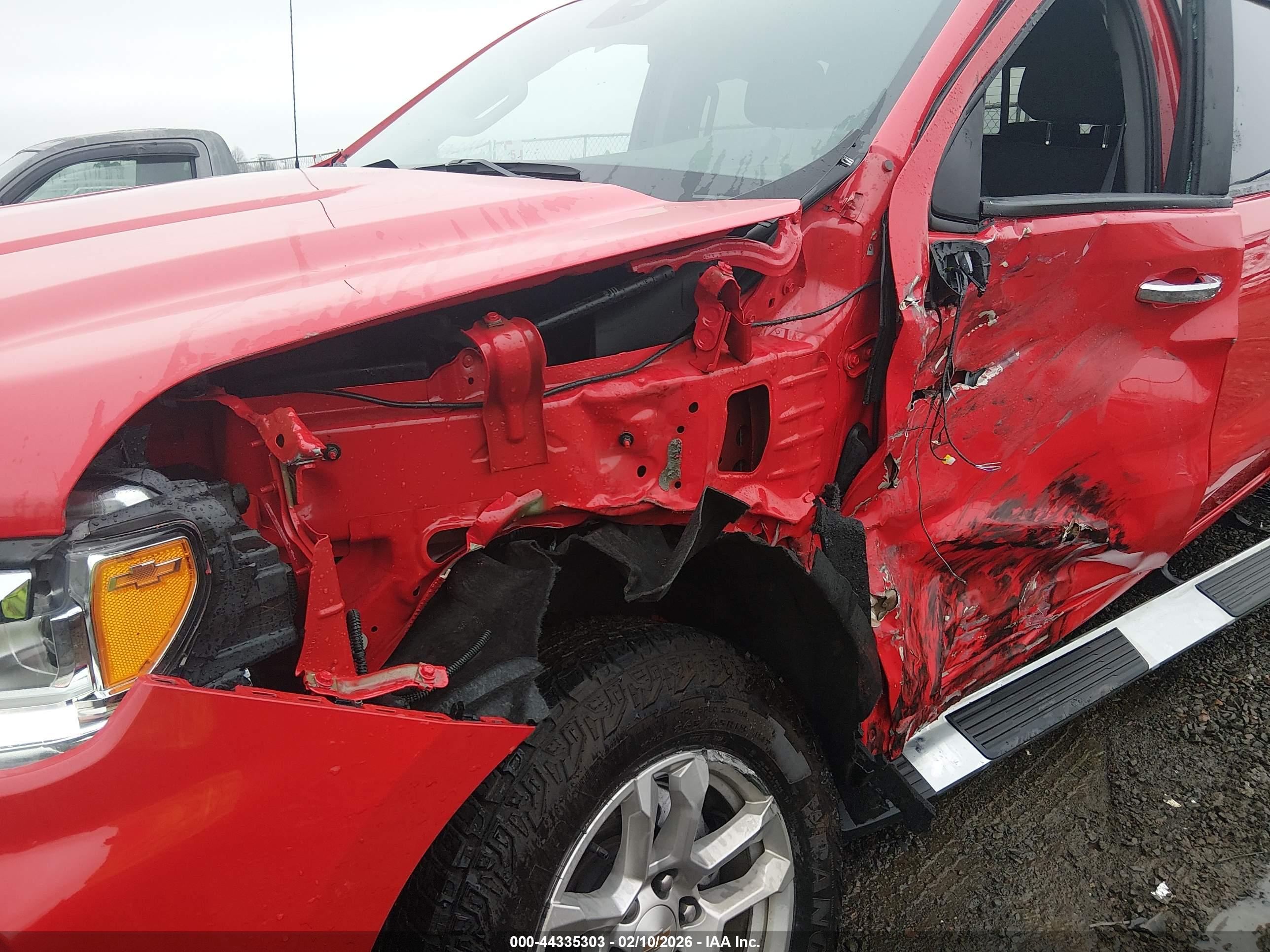 CHEVROLET SILVERADO image 6