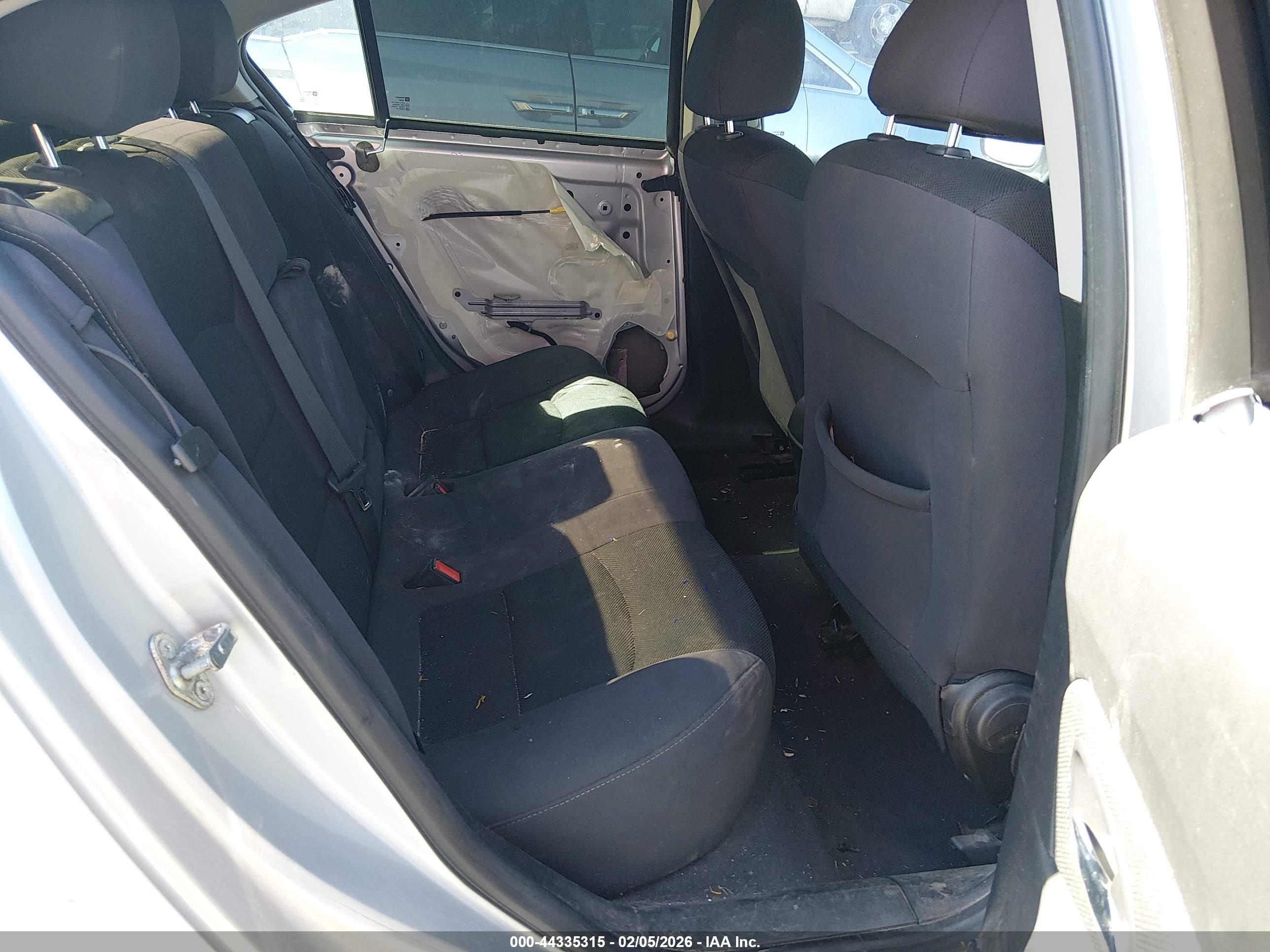 CHEVROLET CRUZE image 8
