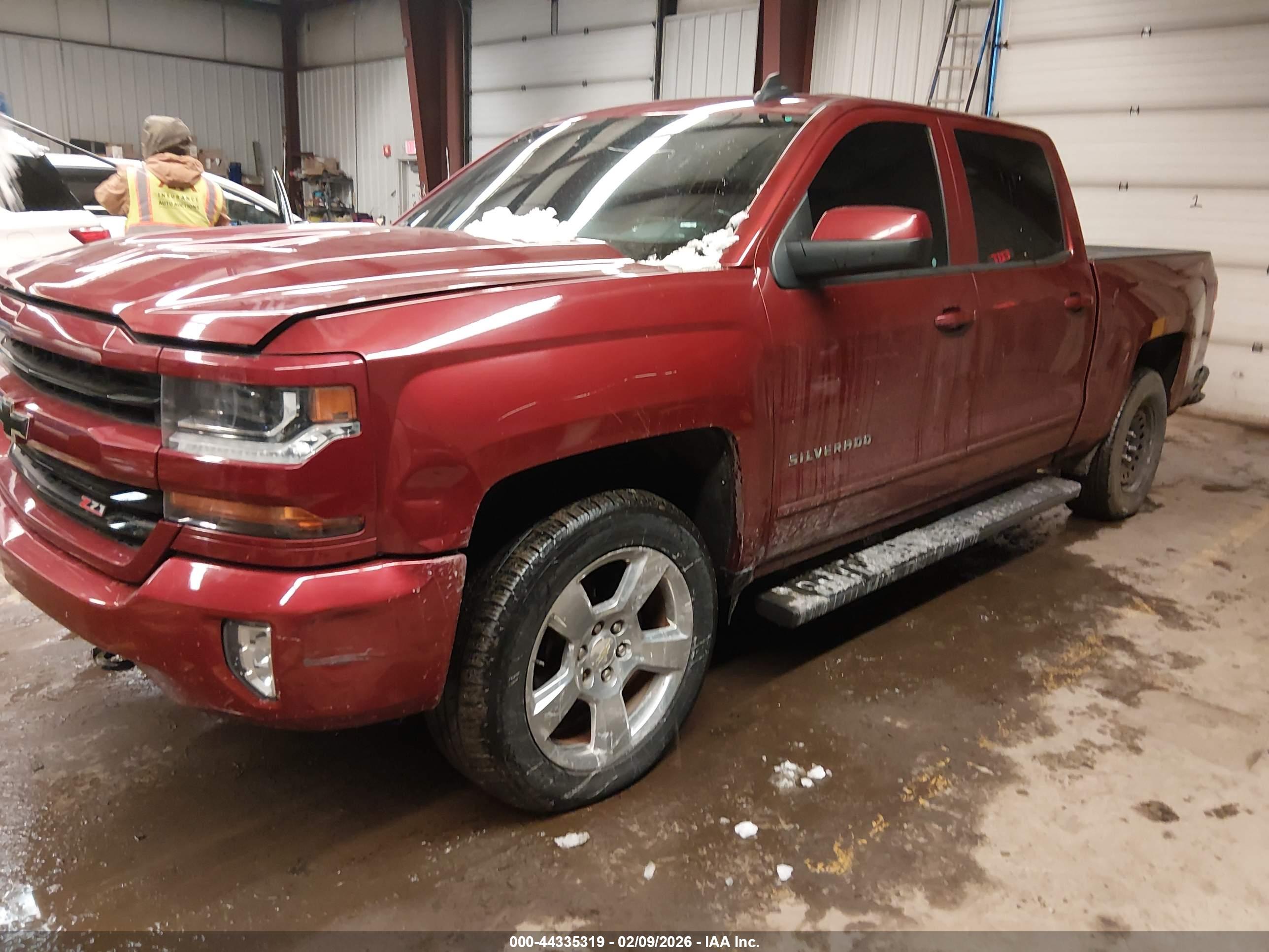 CHEVROLET SILVERADO image 2