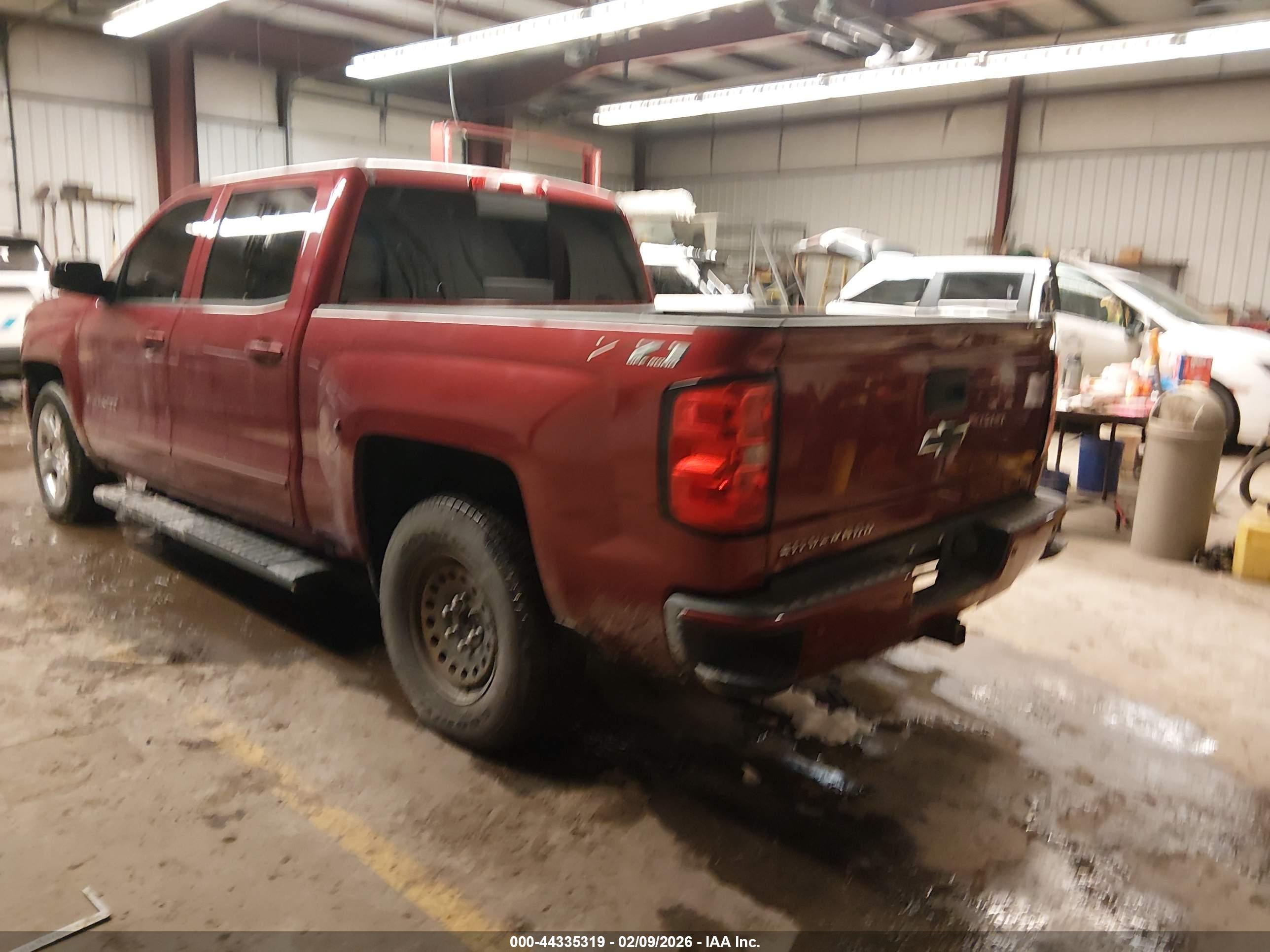 CHEVROLET SILVERADO image 3