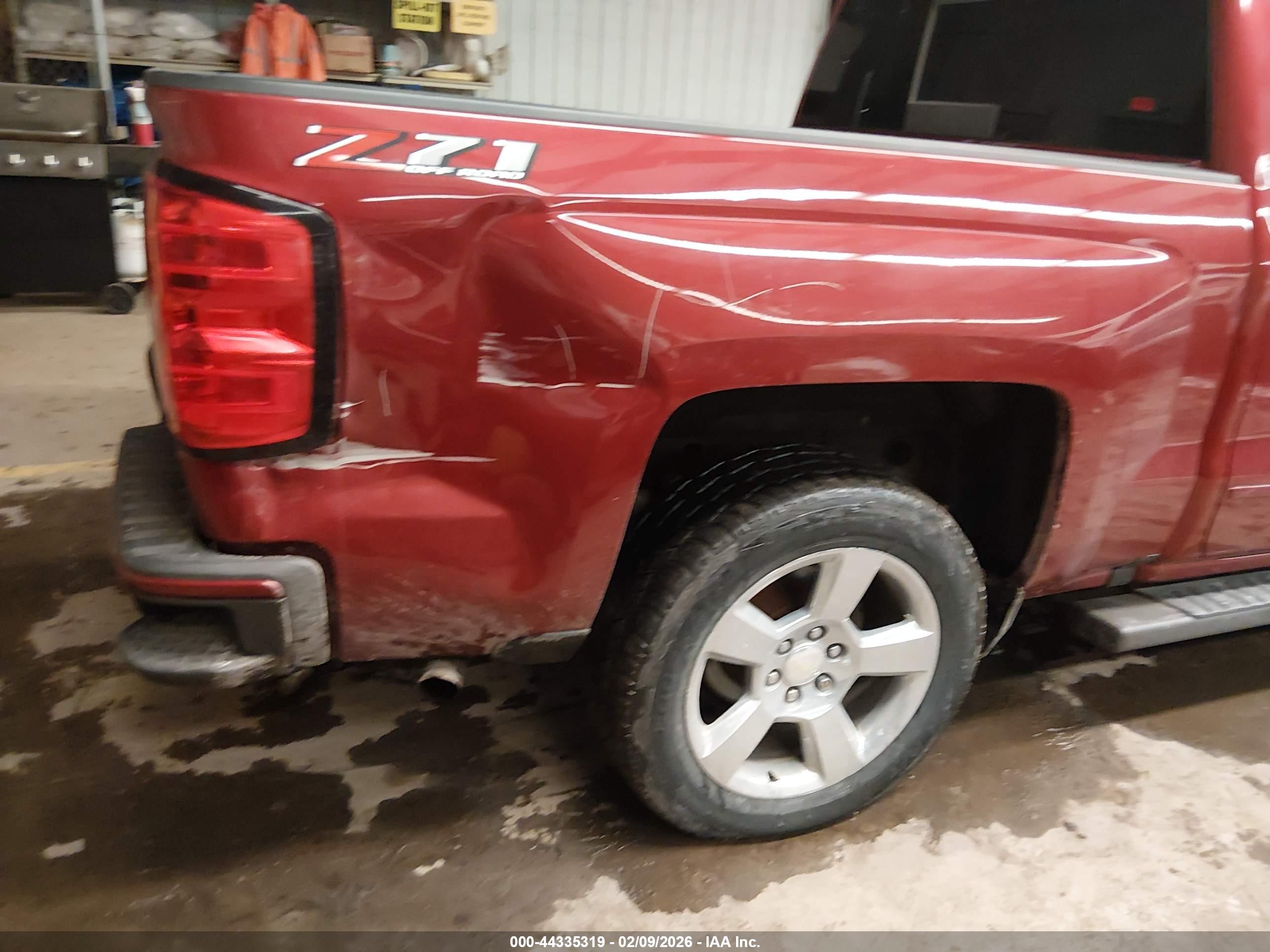 CHEVROLET SILVERADO image 6
