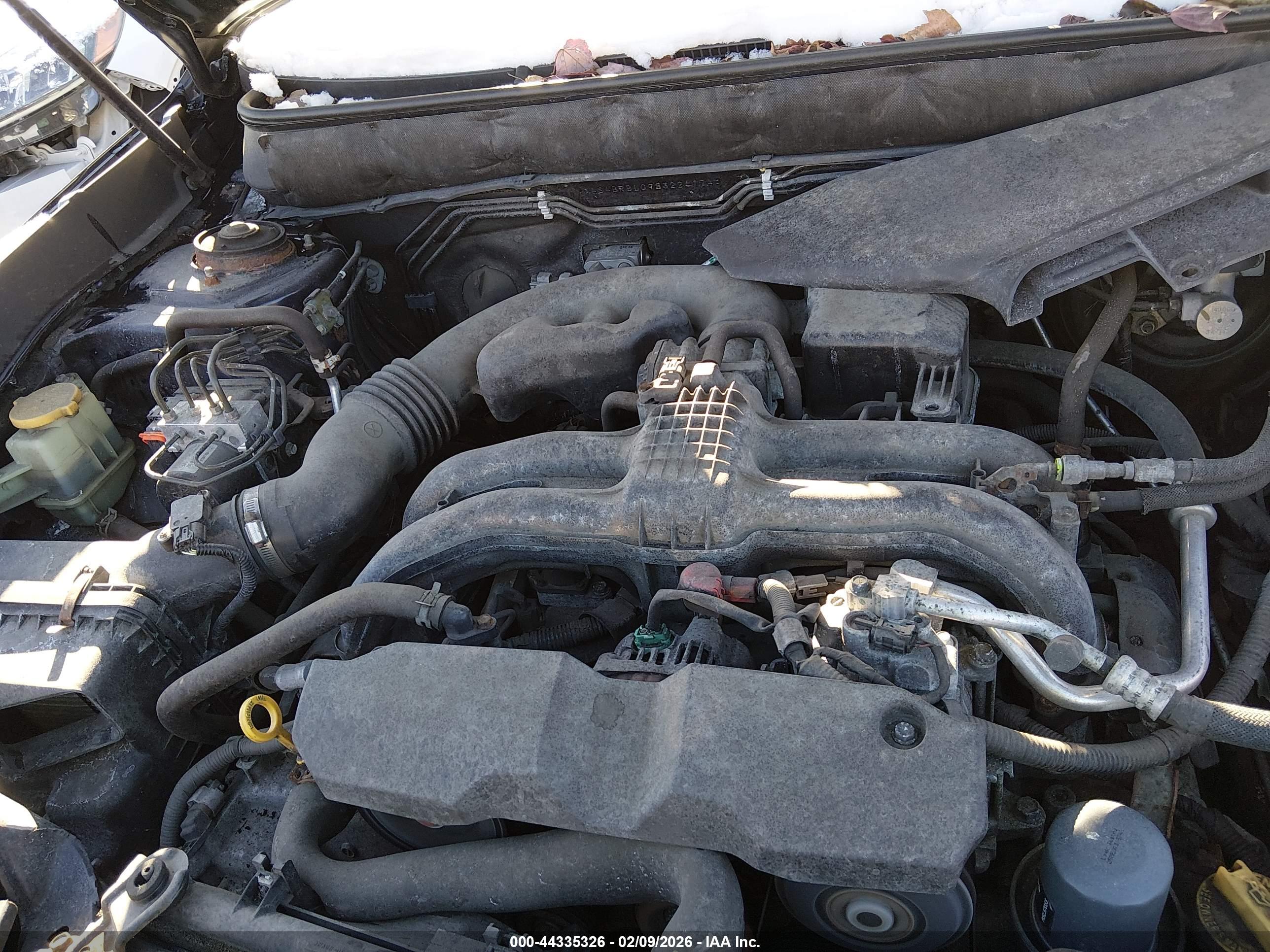 SUBARU OUTBACK image 10