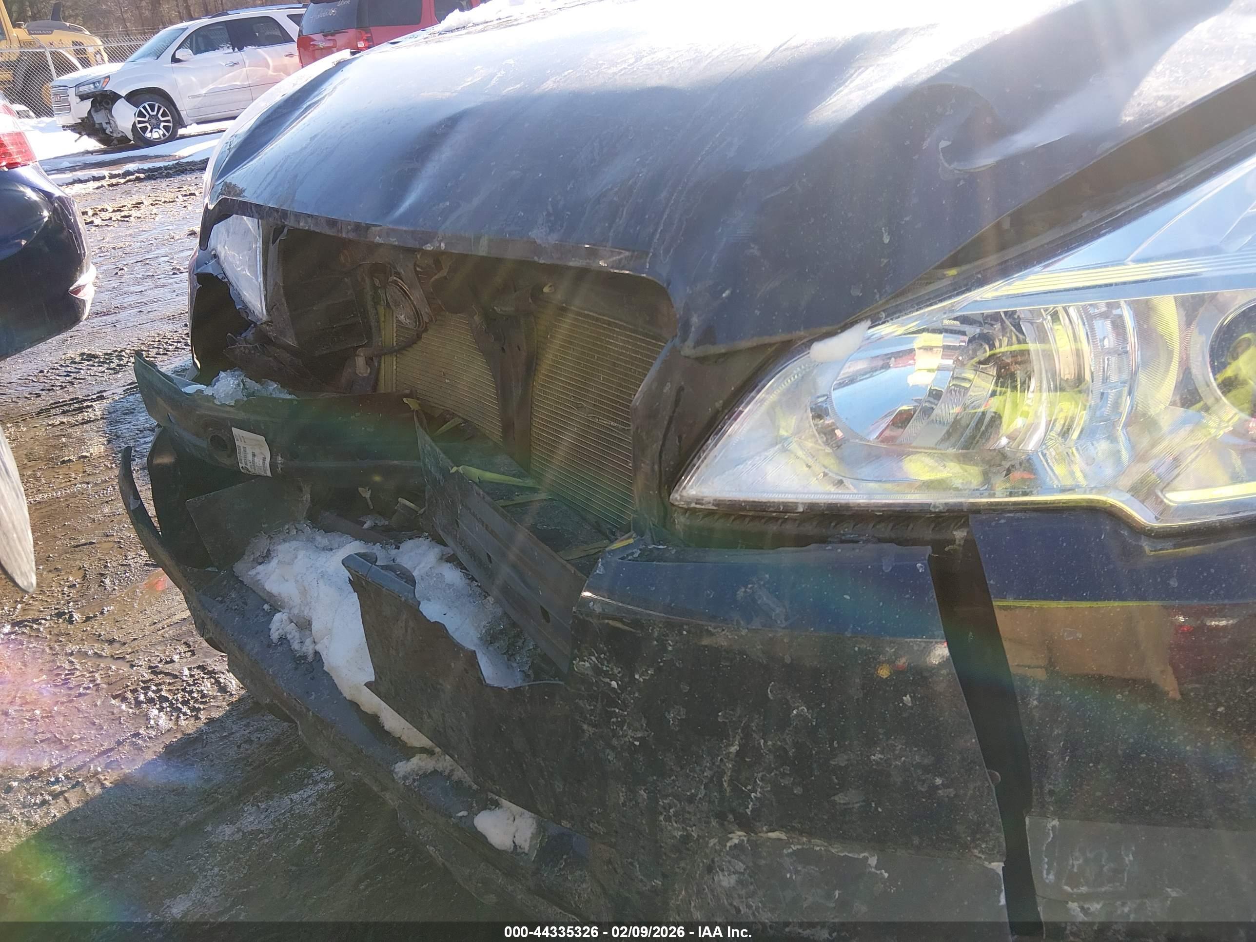 SUBARU OUTBACK image 6