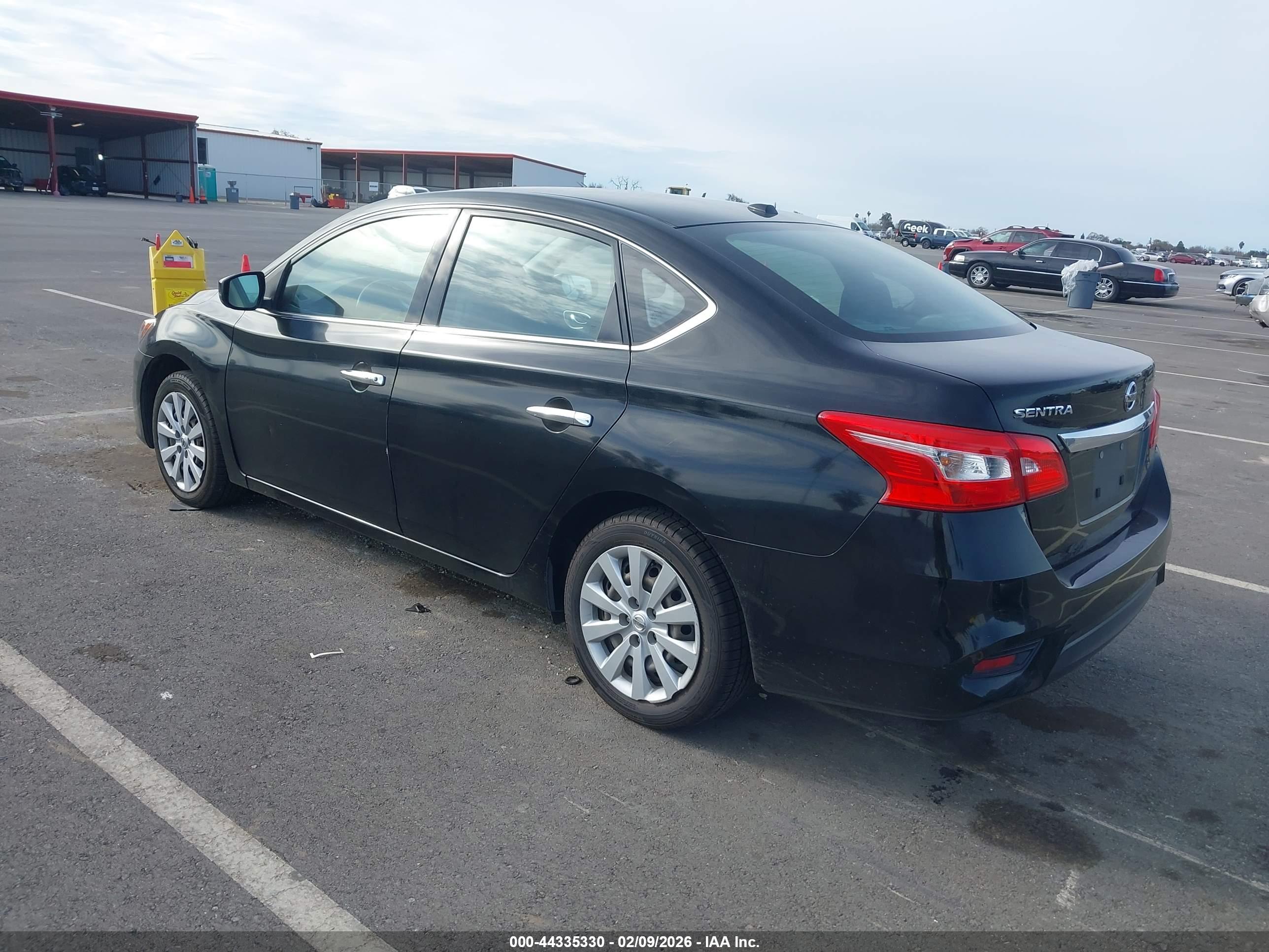 NISSAN SENTRA image 3