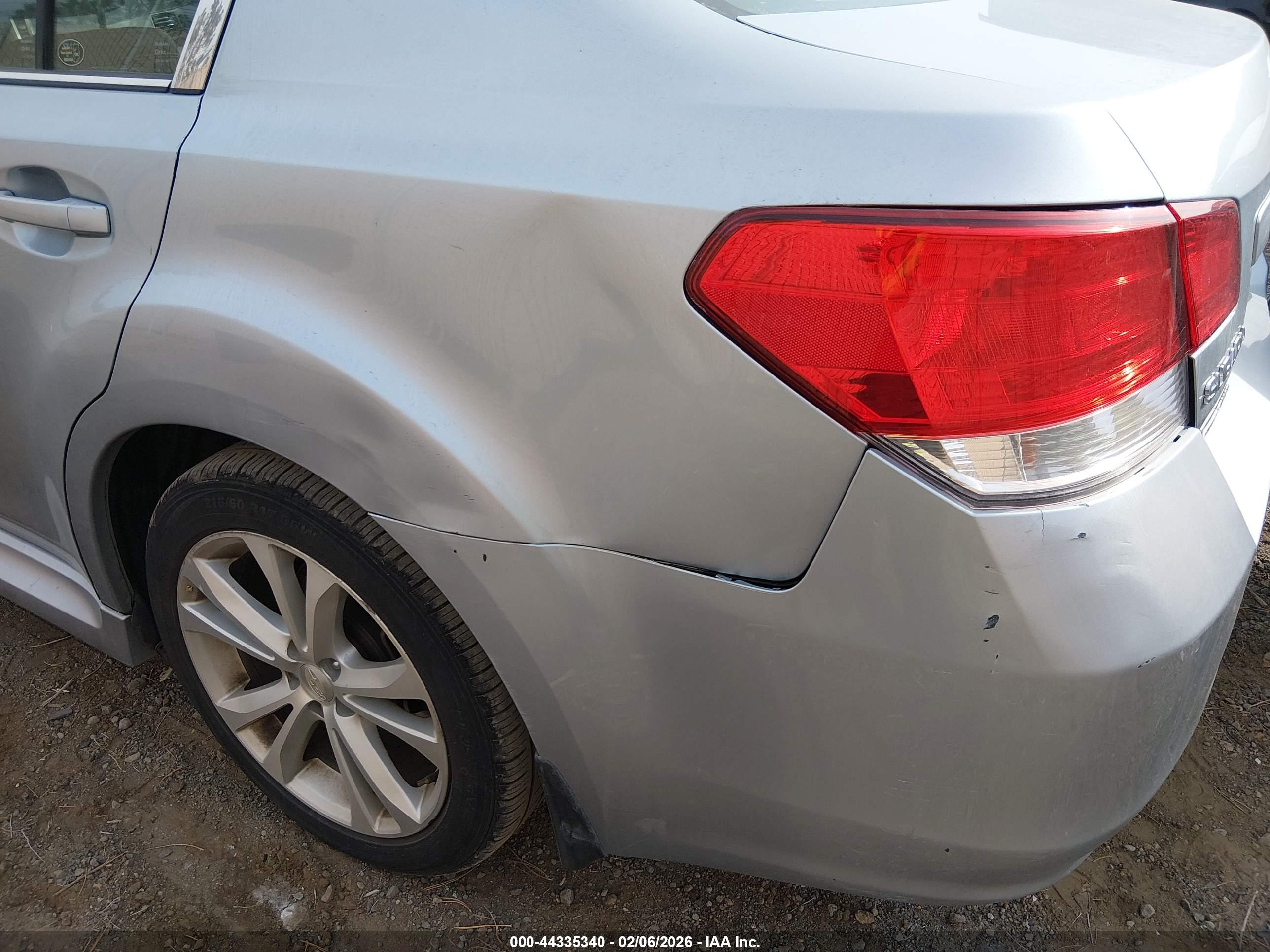 SUBARU LEGACY image 6