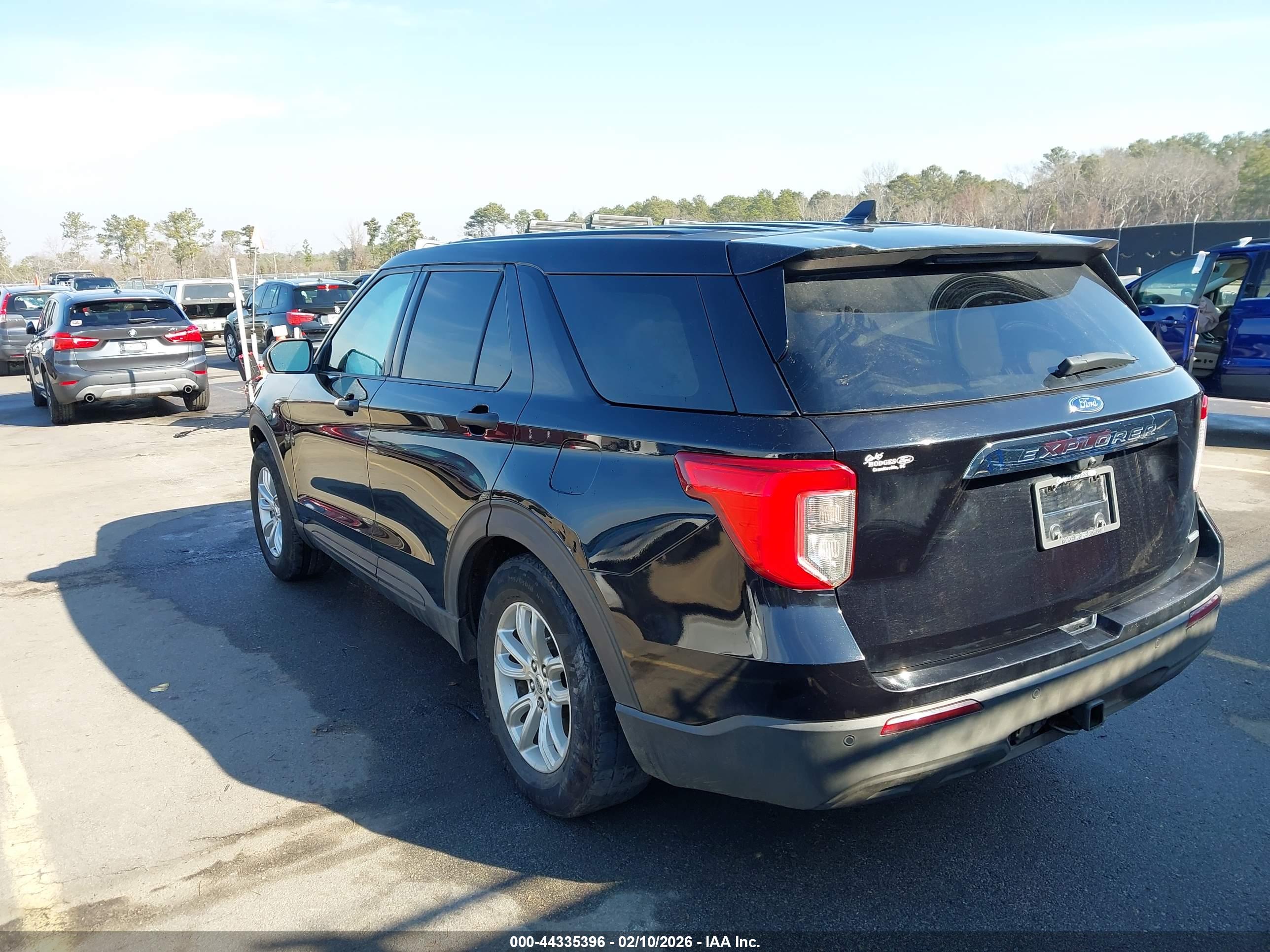 FORD EXPLORER image 3