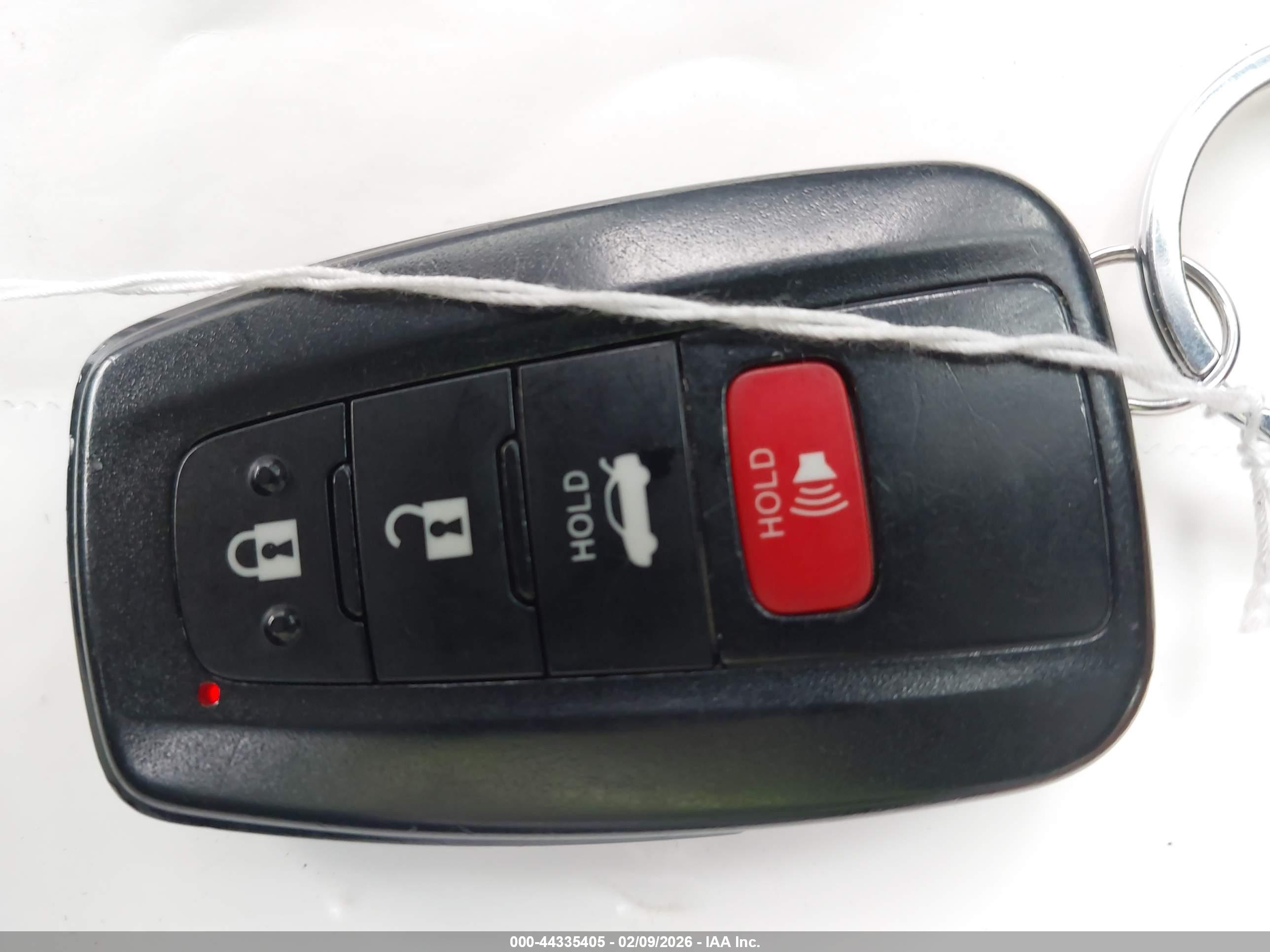 TOYOTA COROLLA image 11