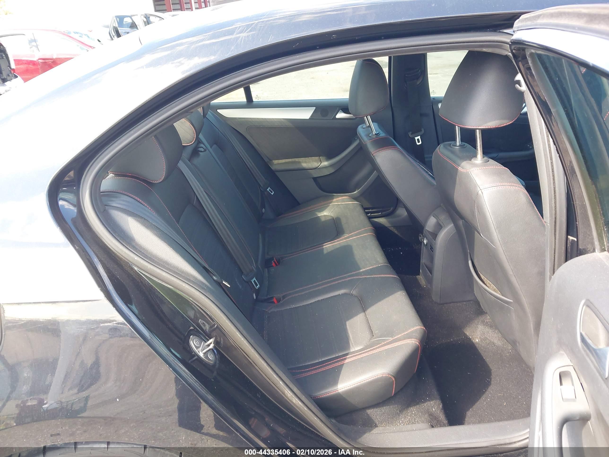 VOLKSWAGEN JETTA image 8