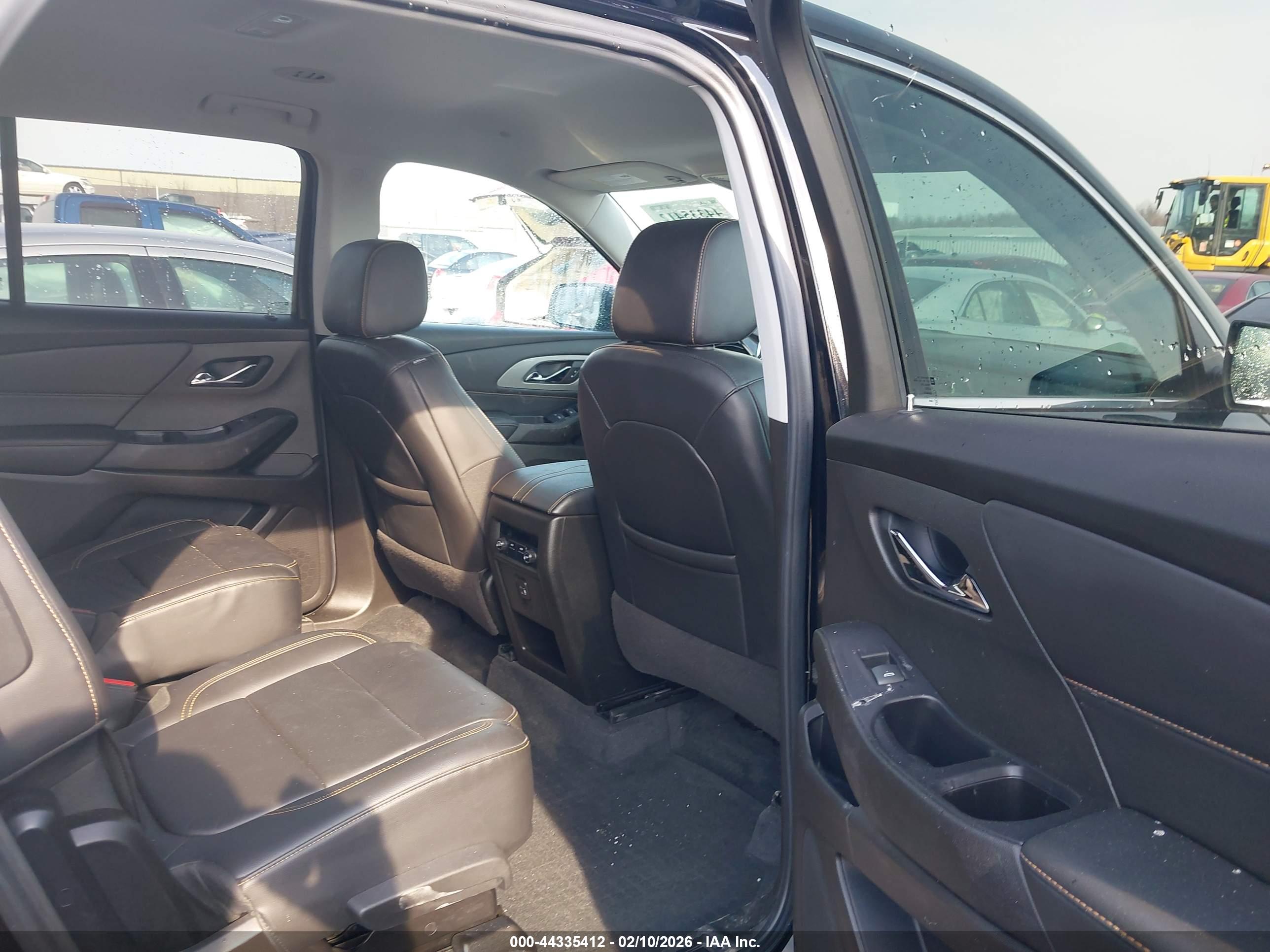 CHEVROLET TRAVERSE image 8