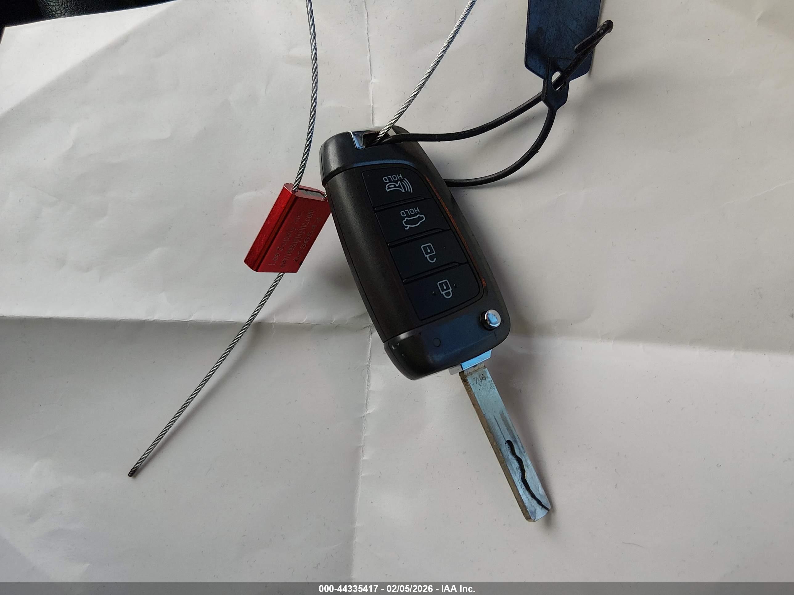 HYUNDAI ACCENT image 11
