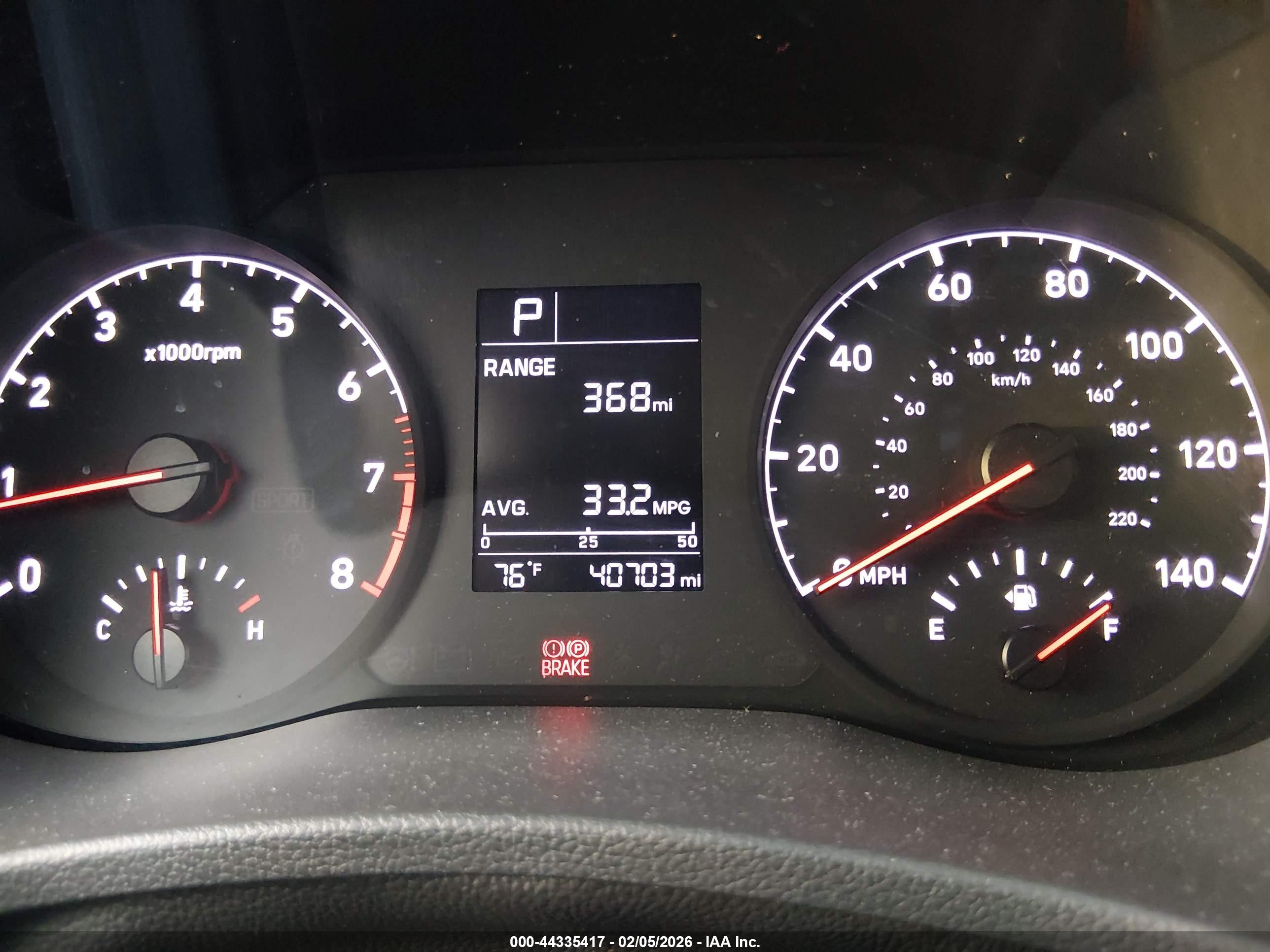 HYUNDAI ACCENT image 7