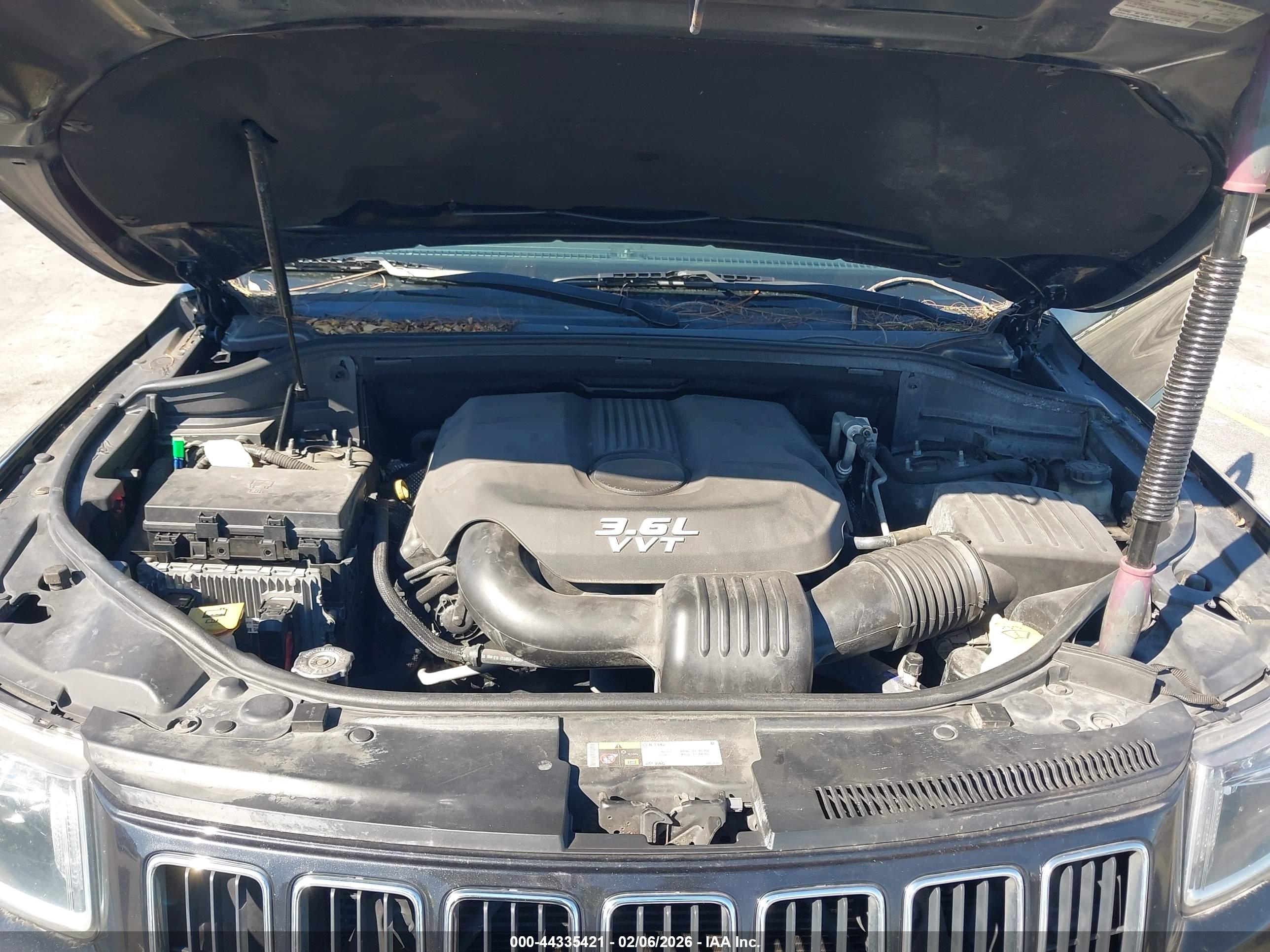 JEEP GRAND image 10