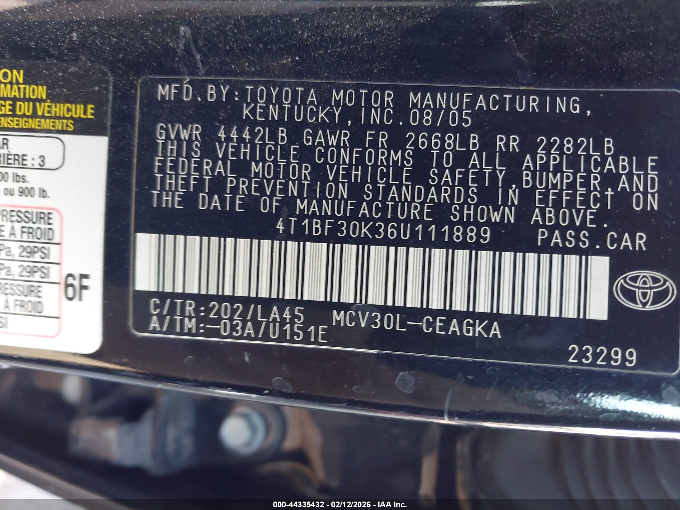 TOYOTA CAMRY image 9