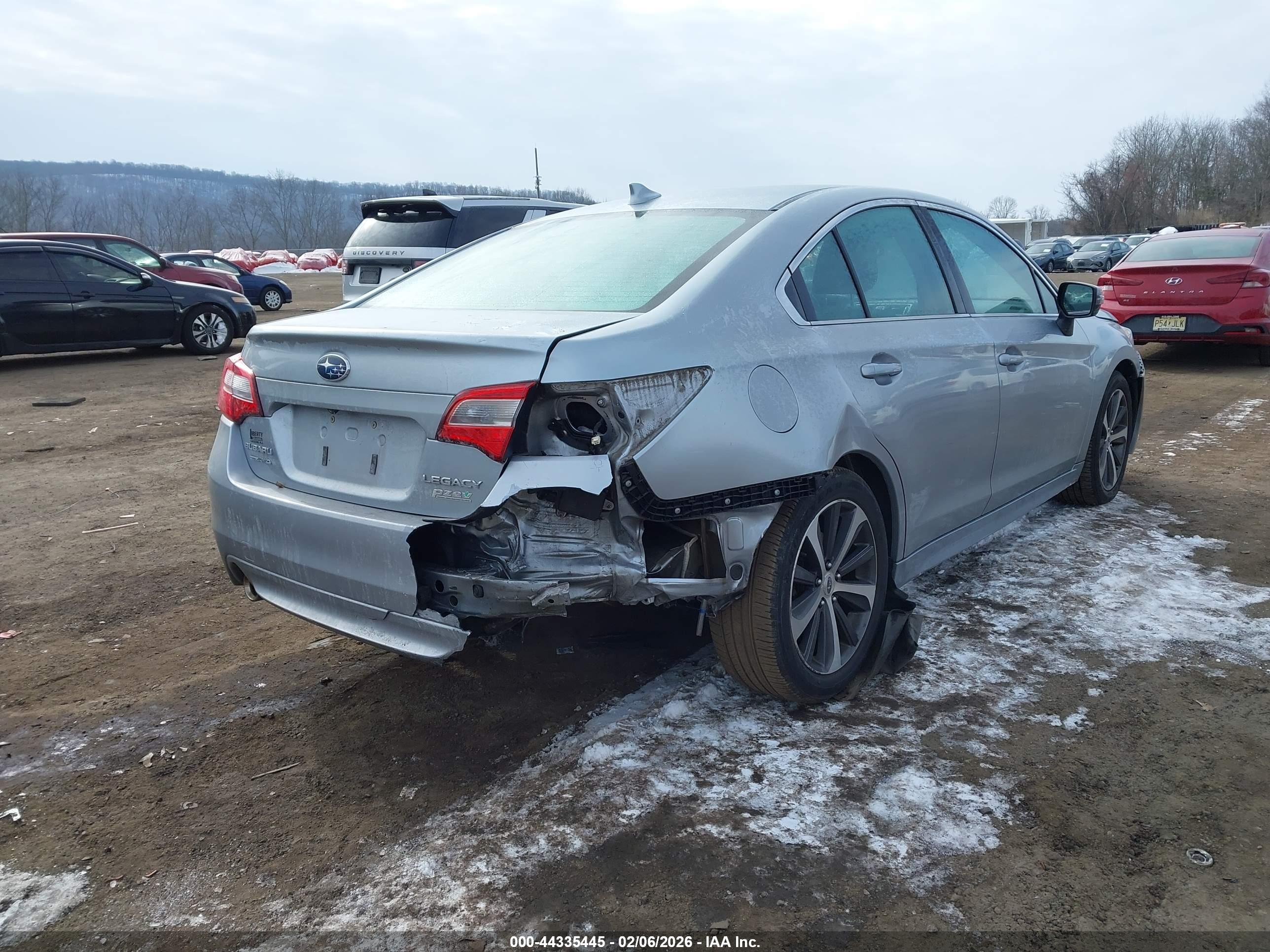 SUBARU LEGACY image 6