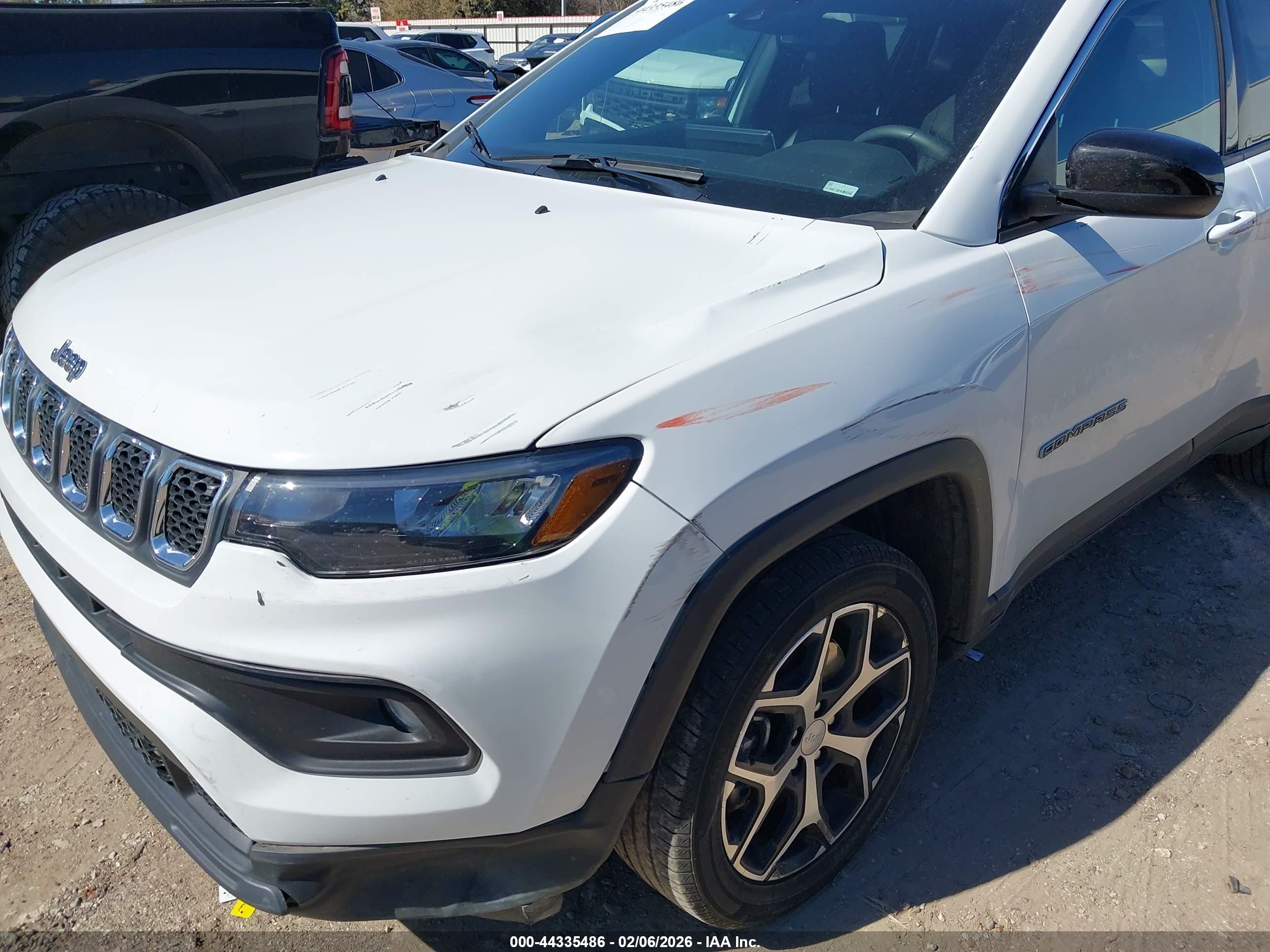 JEEP COMPASS image 6