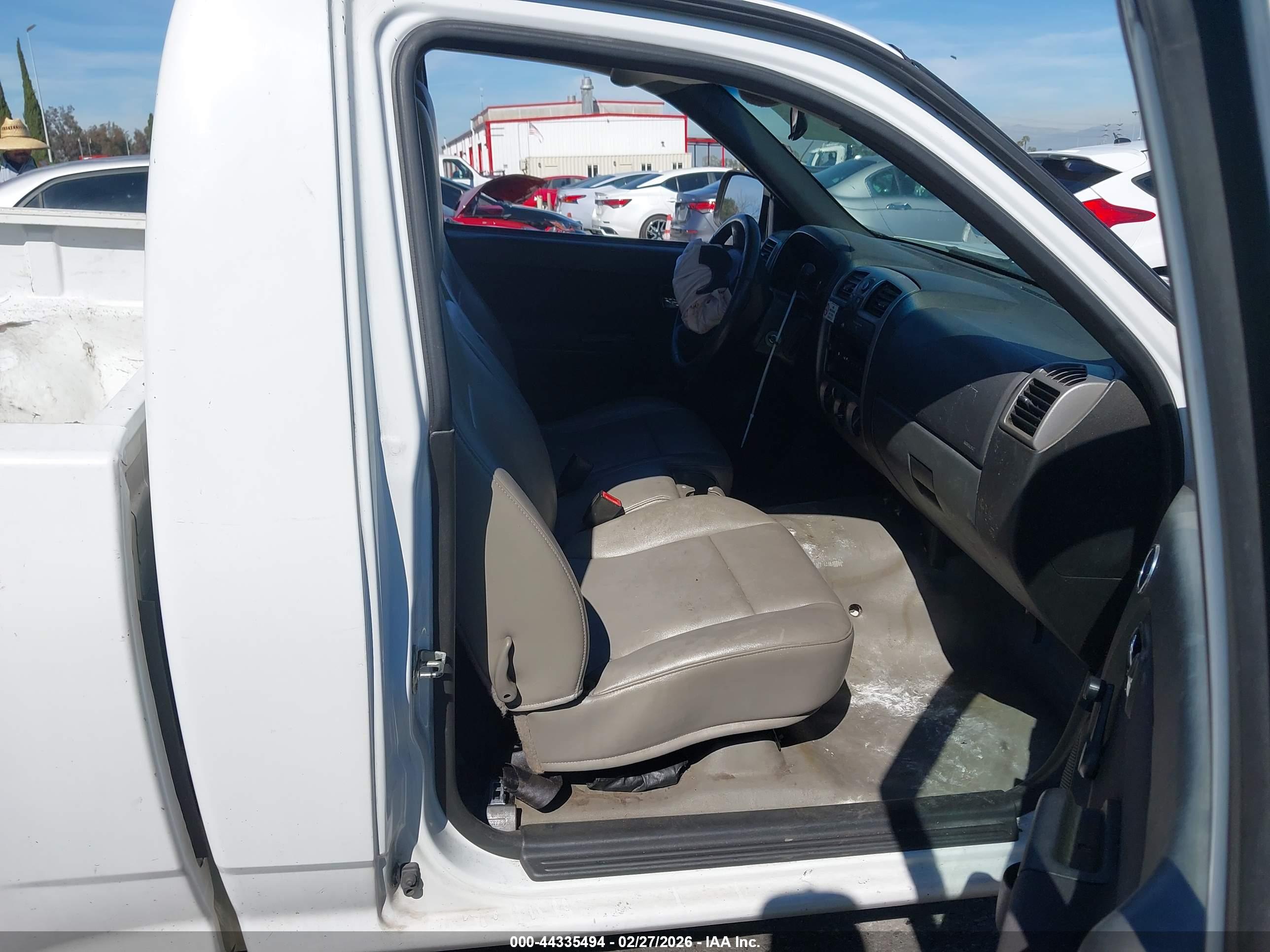 CHEVROLET COLORADO image 5