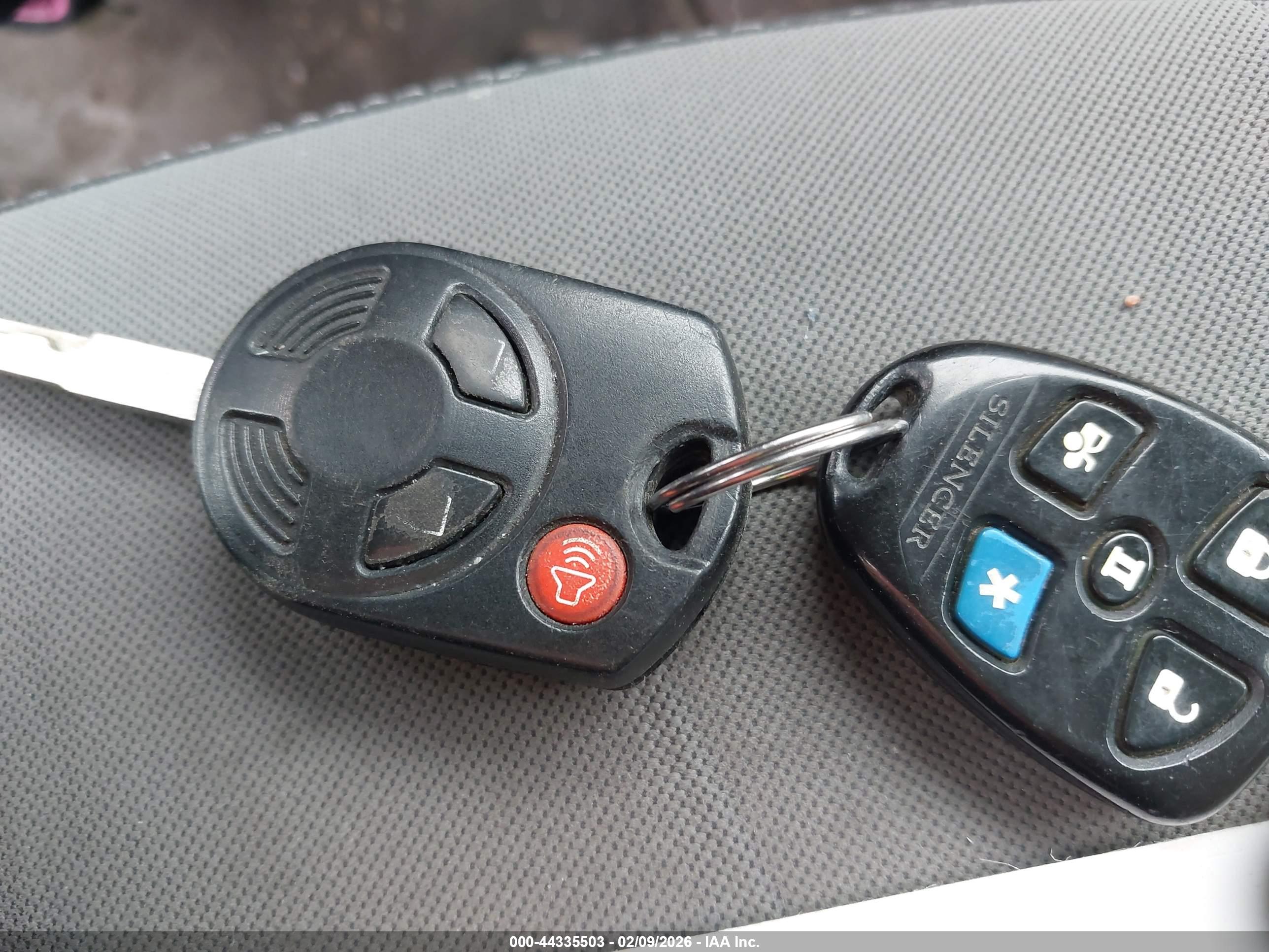 FORD ESCAPE image 11