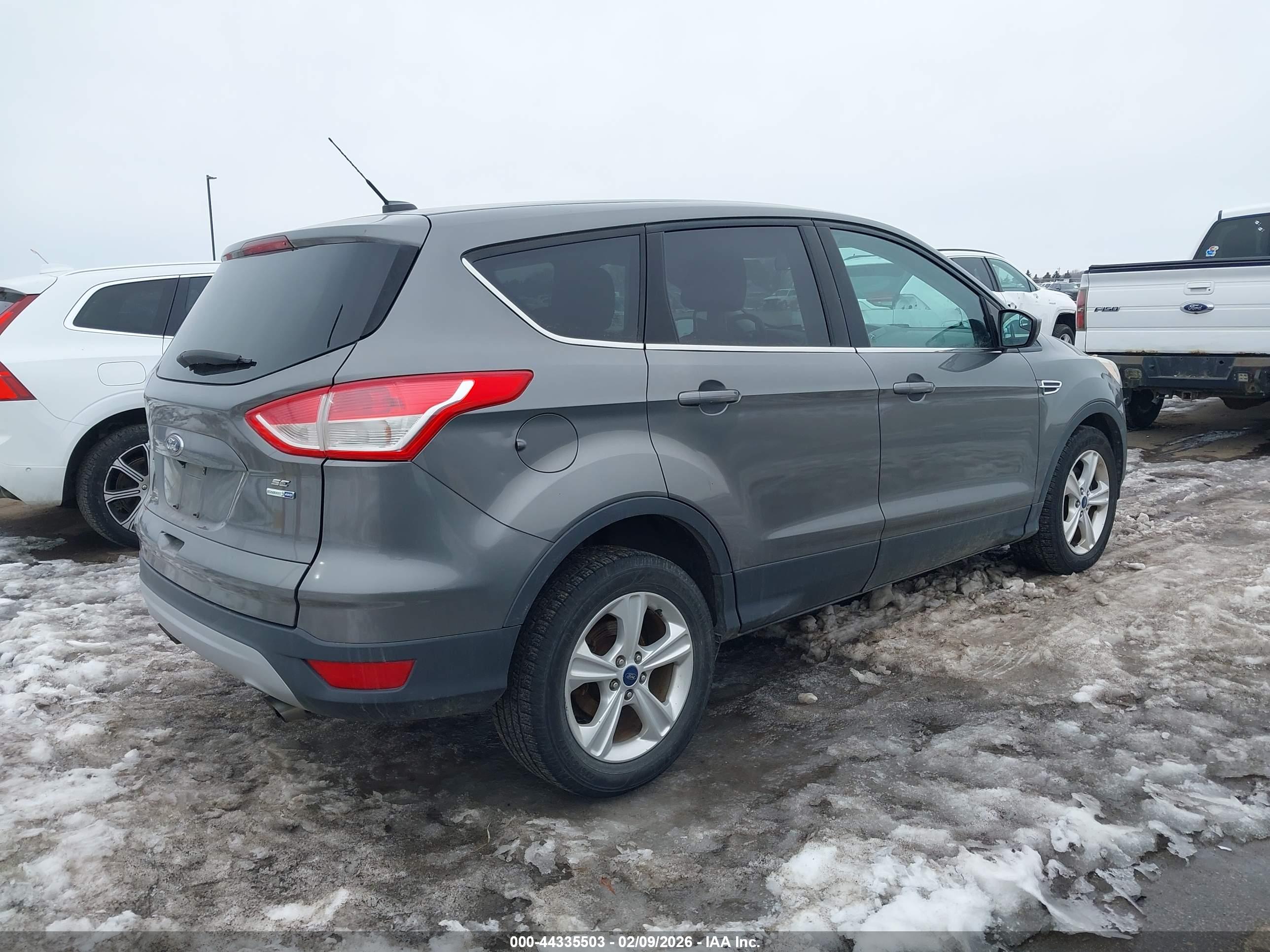 FORD ESCAPE image 4