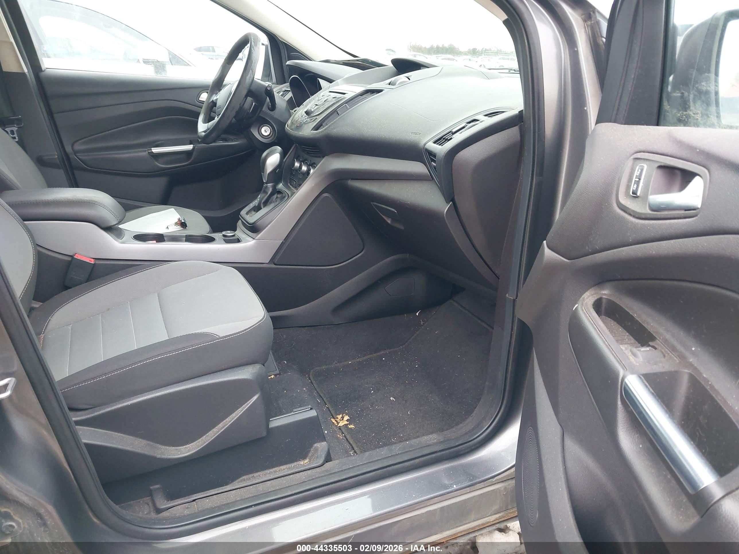 FORD ESCAPE image 5