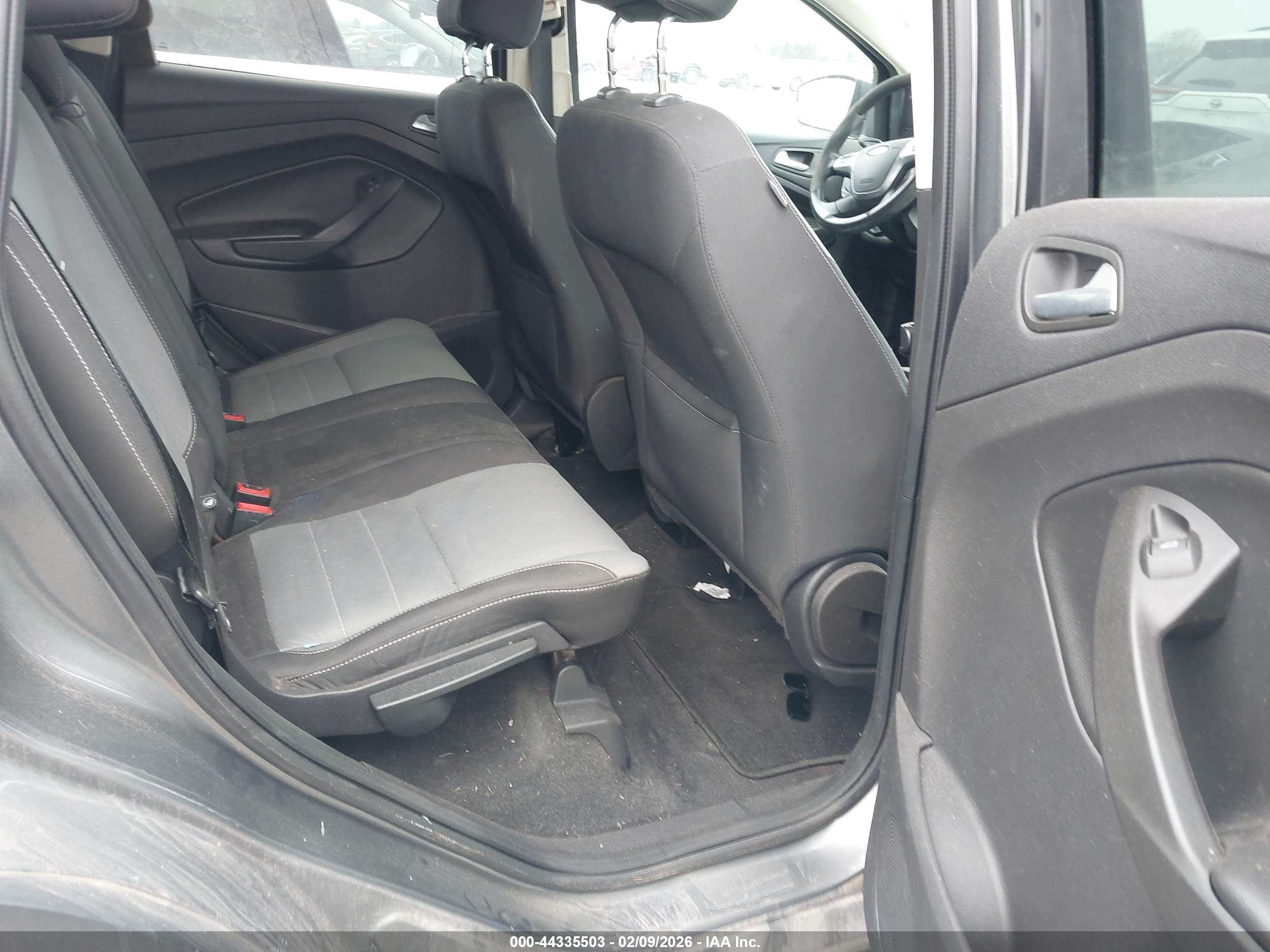 FORD ESCAPE image 8