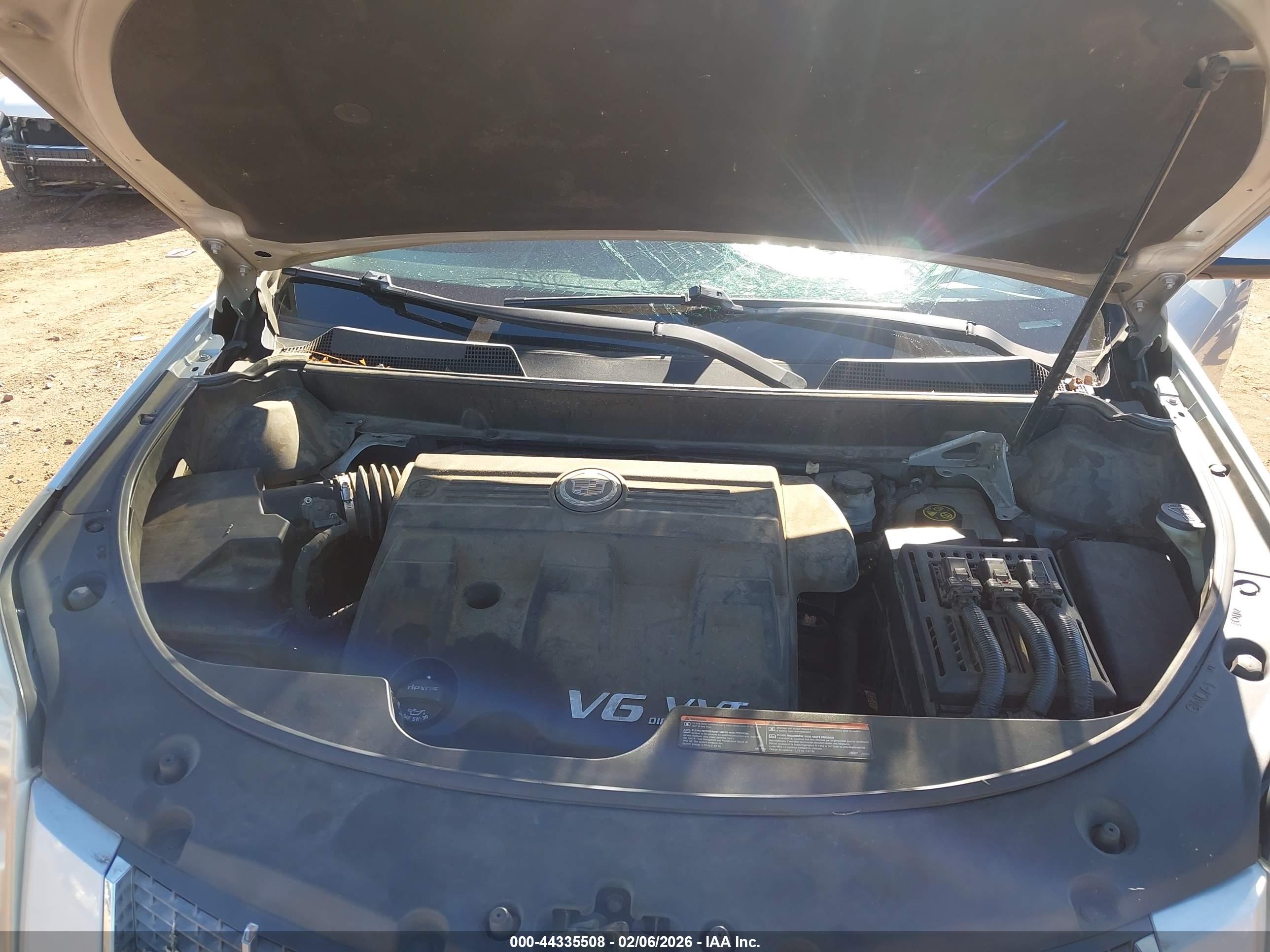 CADILLAC SRX image 10