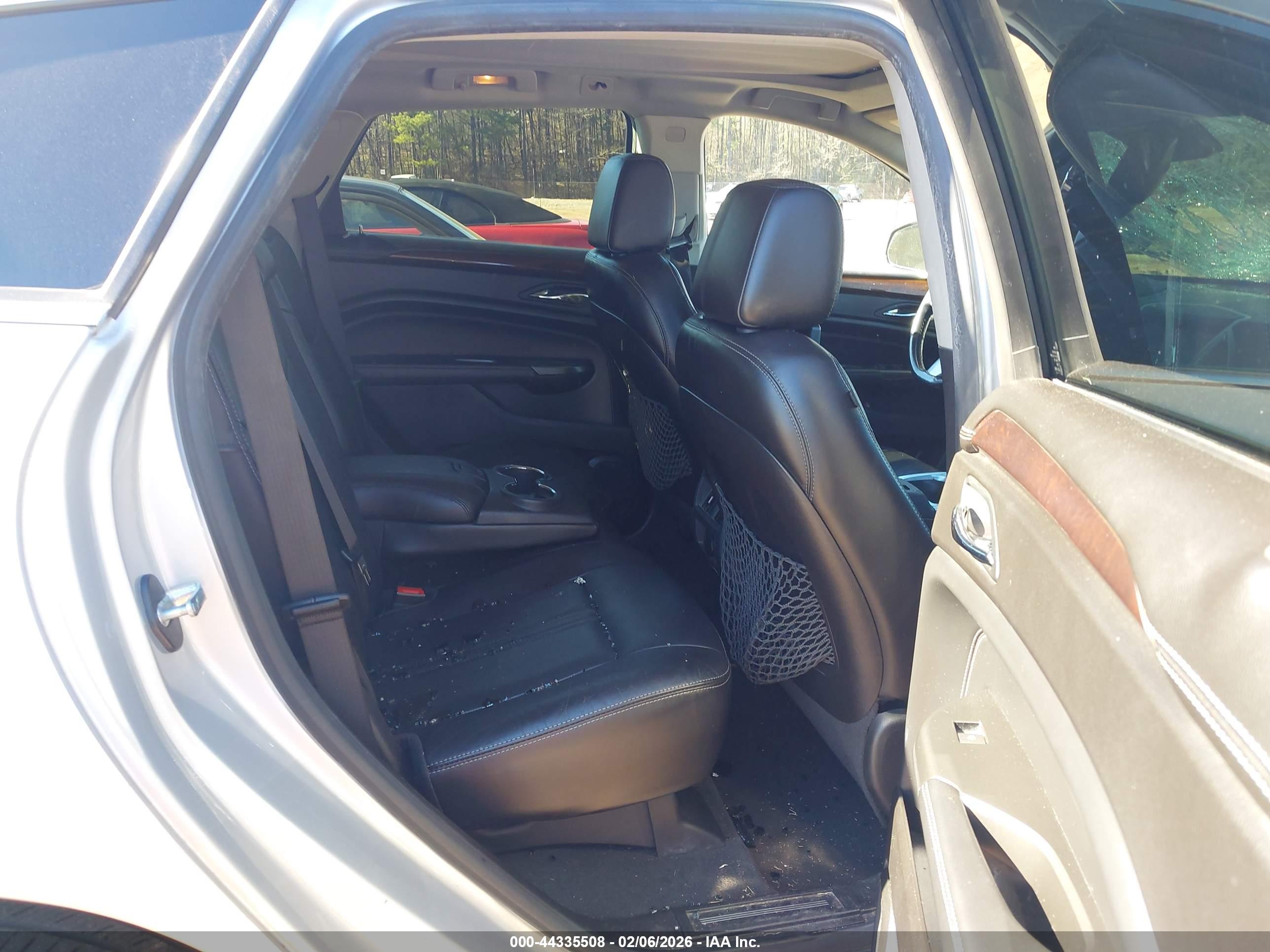 CADILLAC SRX image 8