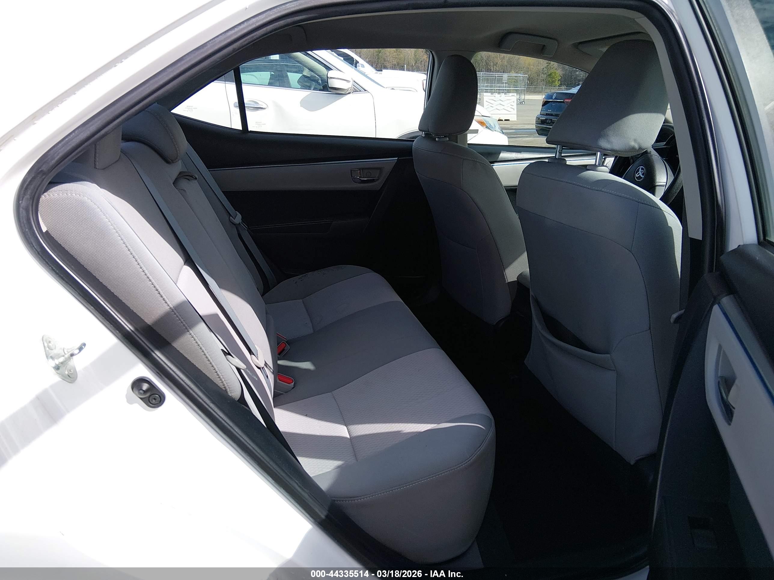 TOYOTA COROLLA image 8