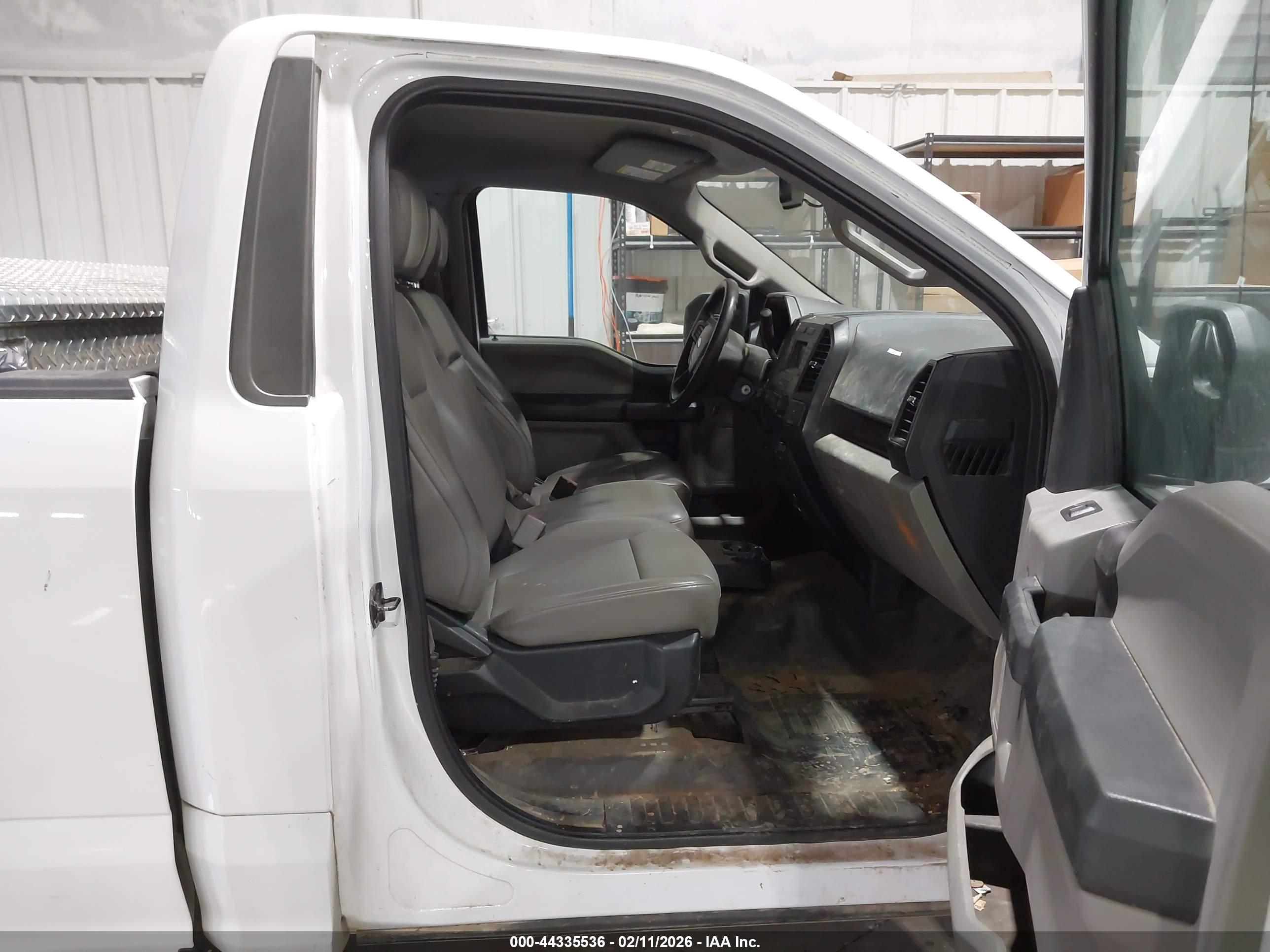 FORD F-150 image 8
