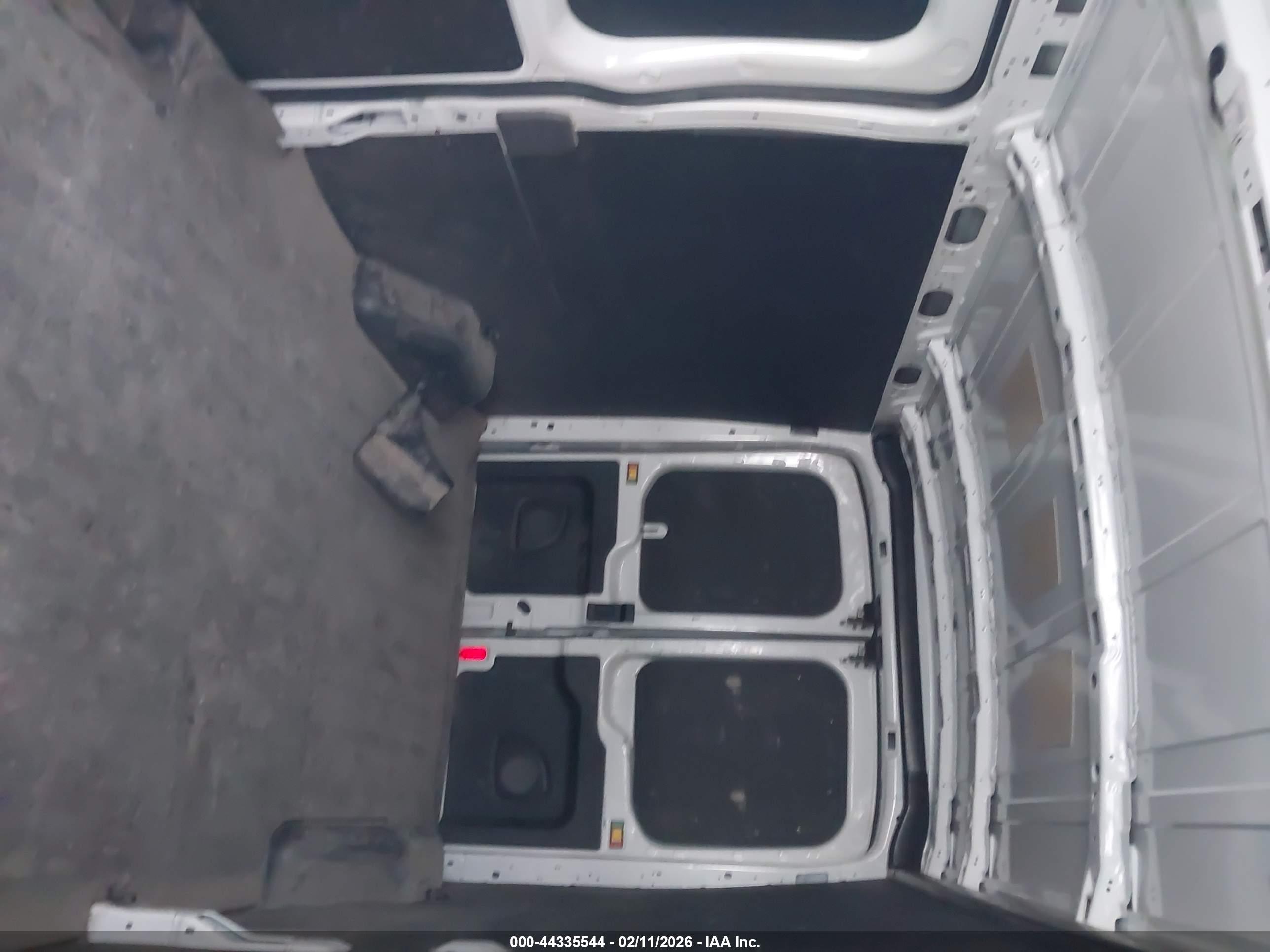 FORD TRANSIT-250 image 8