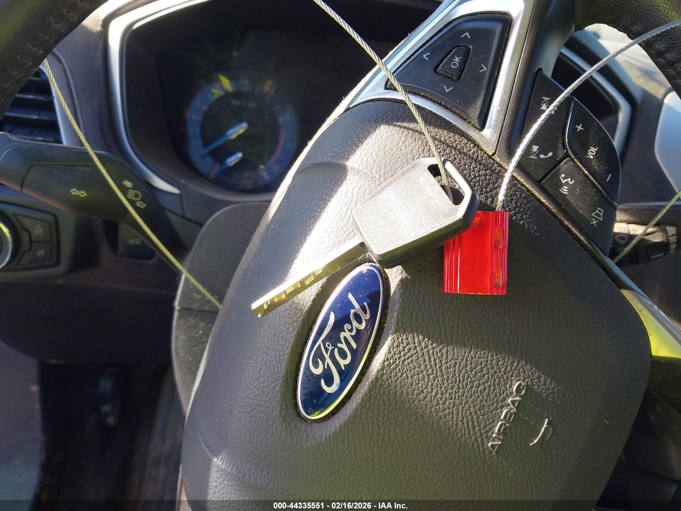 FORD FUSION image 11