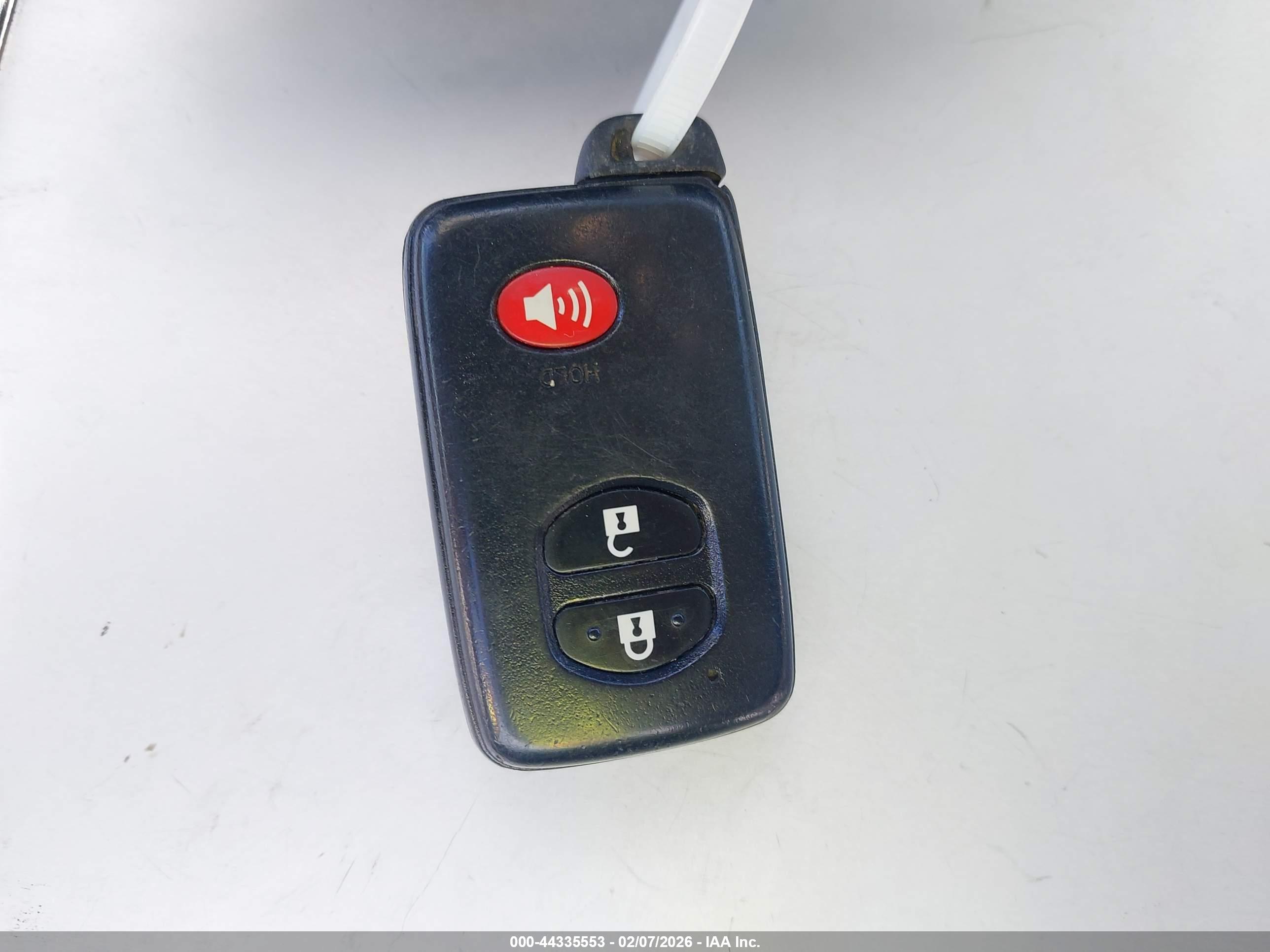 TOYOTA PRIUS image 11