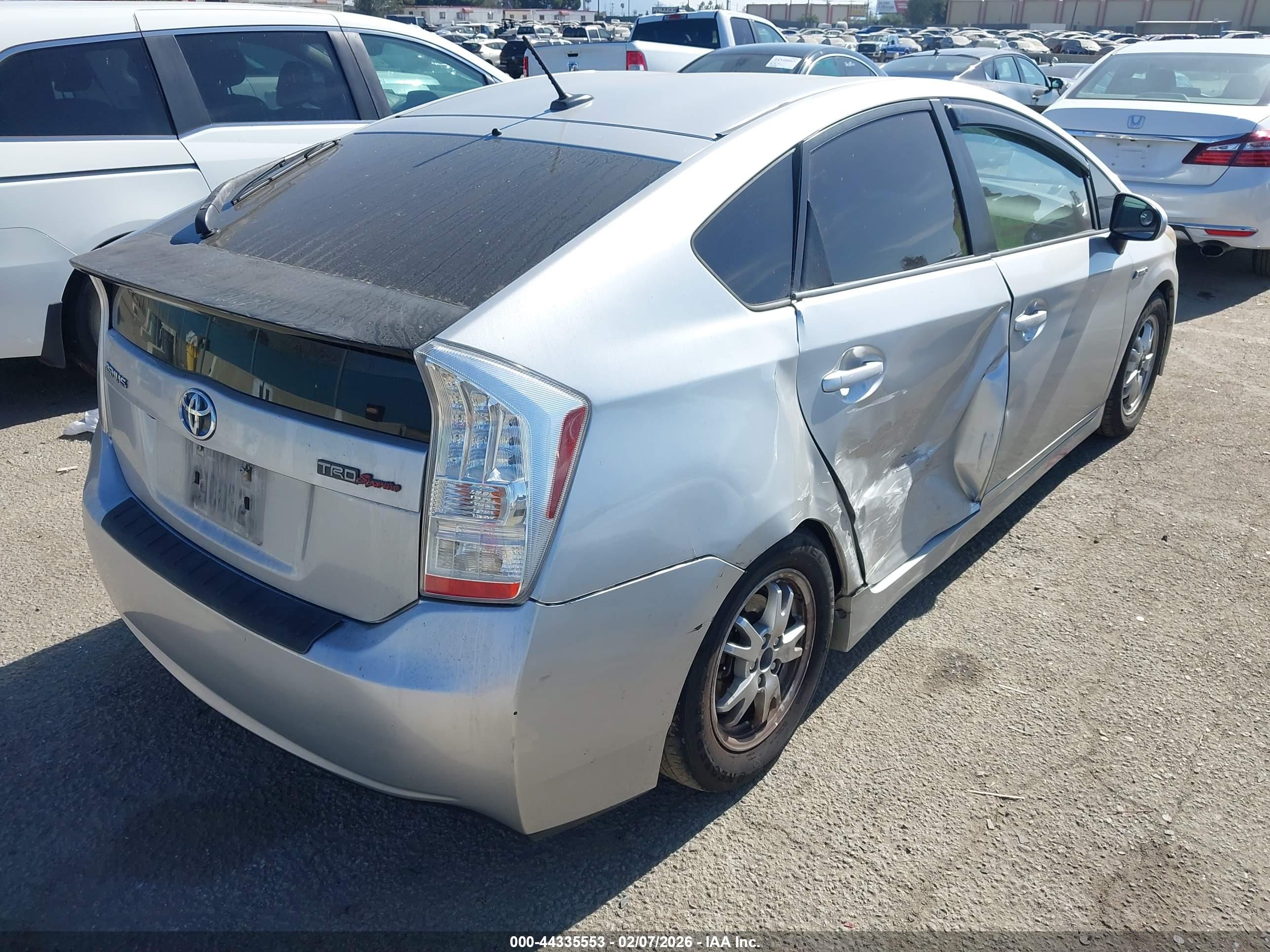 TOYOTA PRIUS image 4