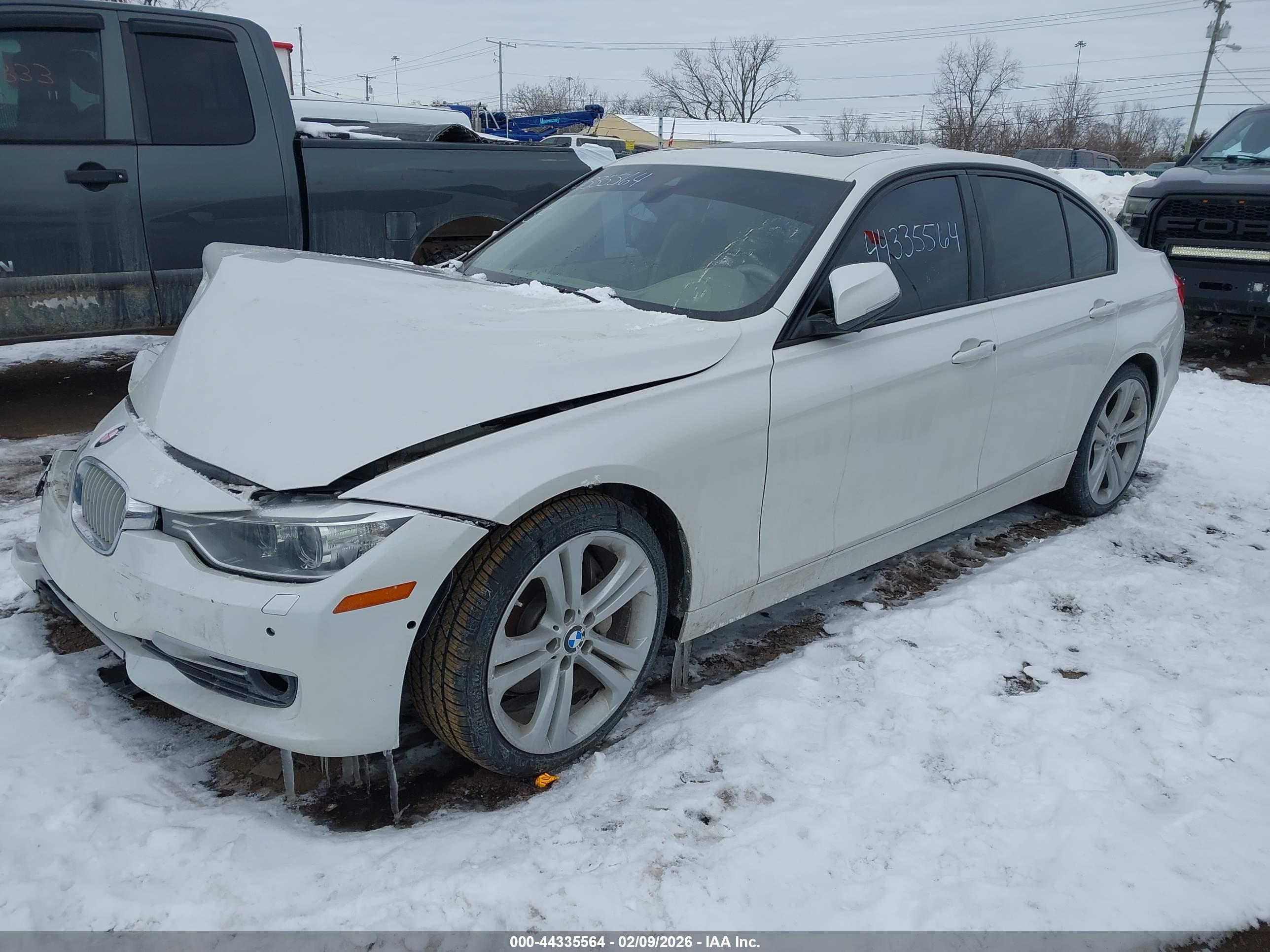 BMW 335I image 2