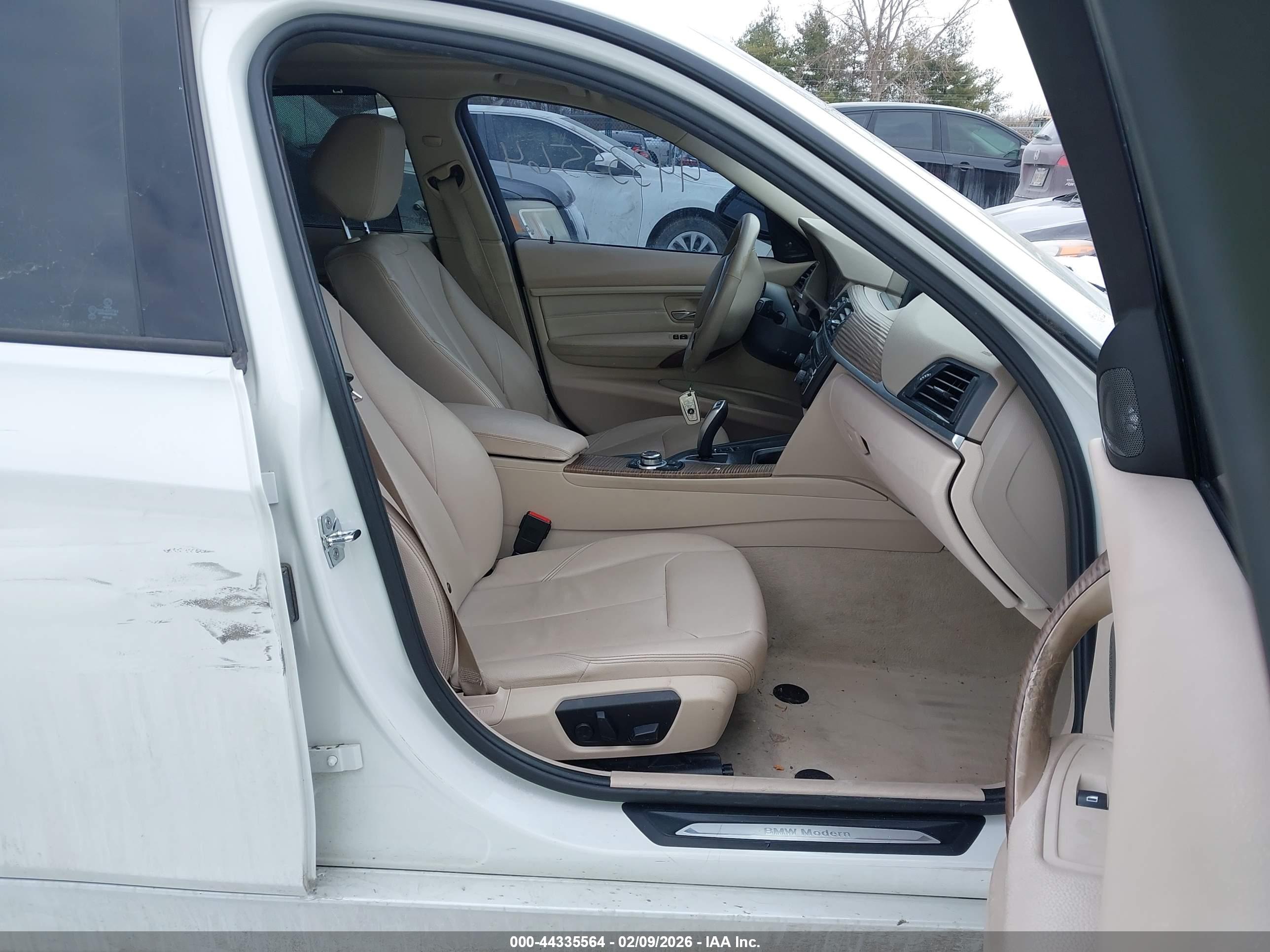 BMW 335I image 5