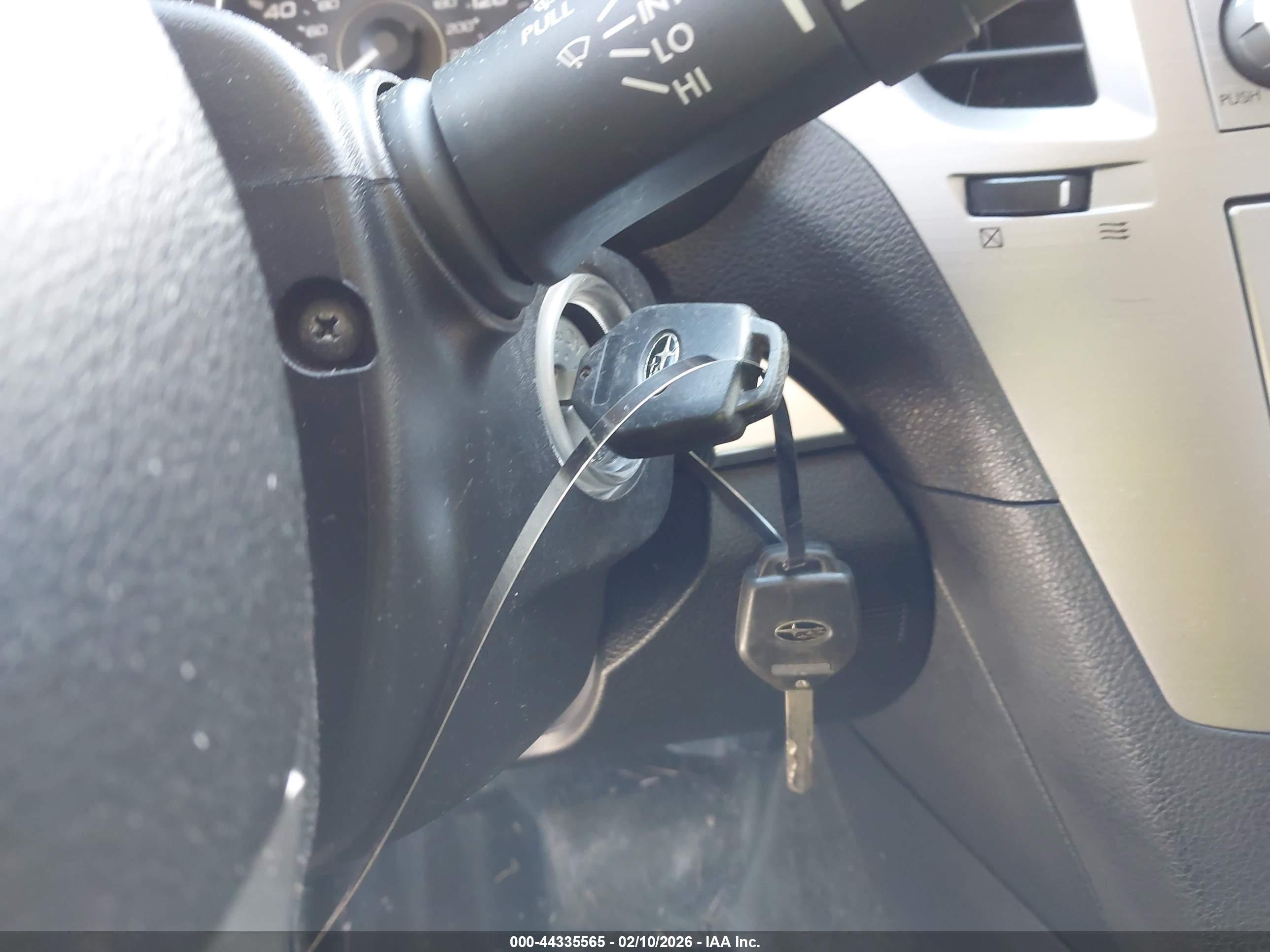 SUBARU OUTBACK image 11