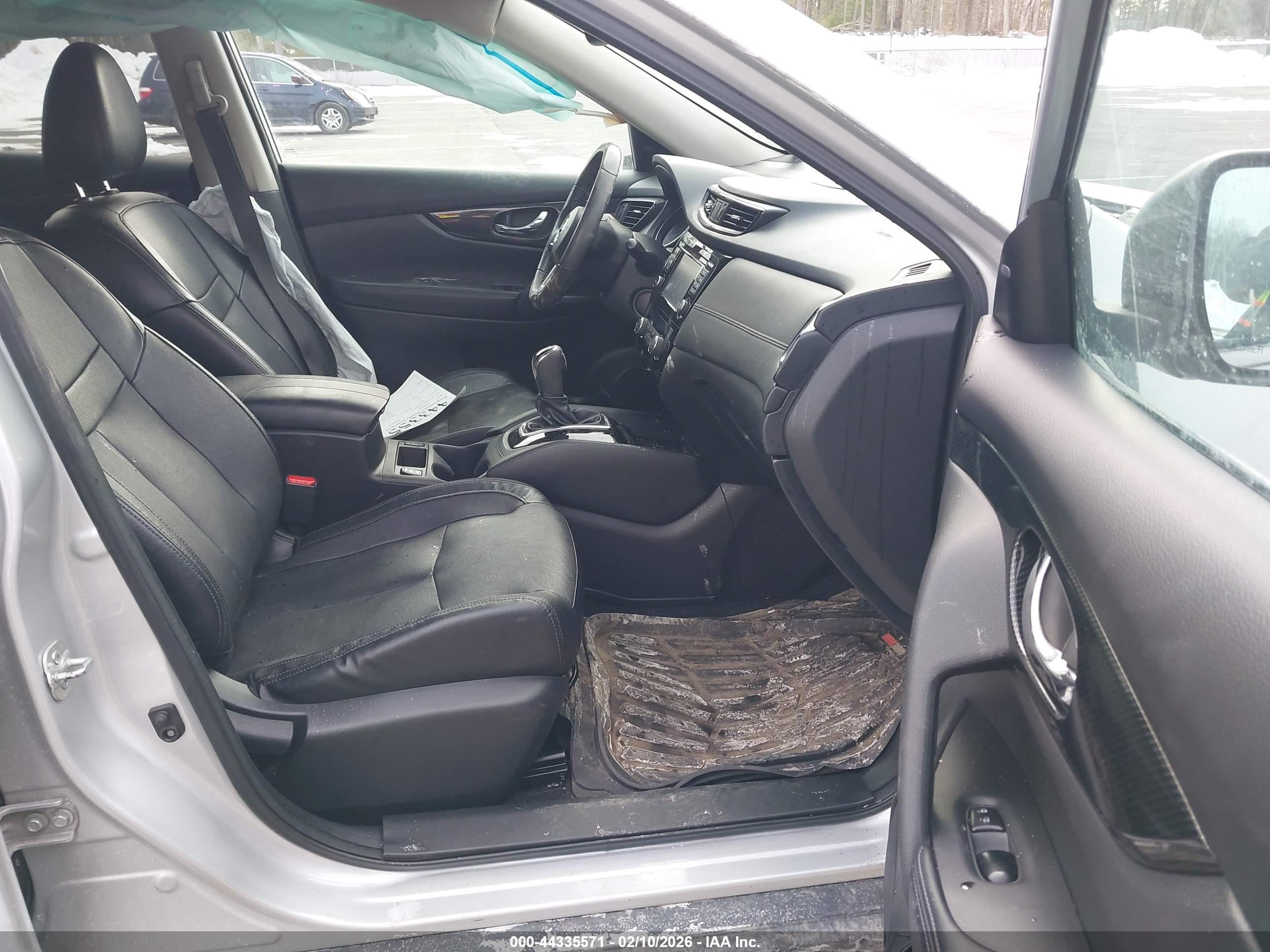 NISSAN ROGUE image 5