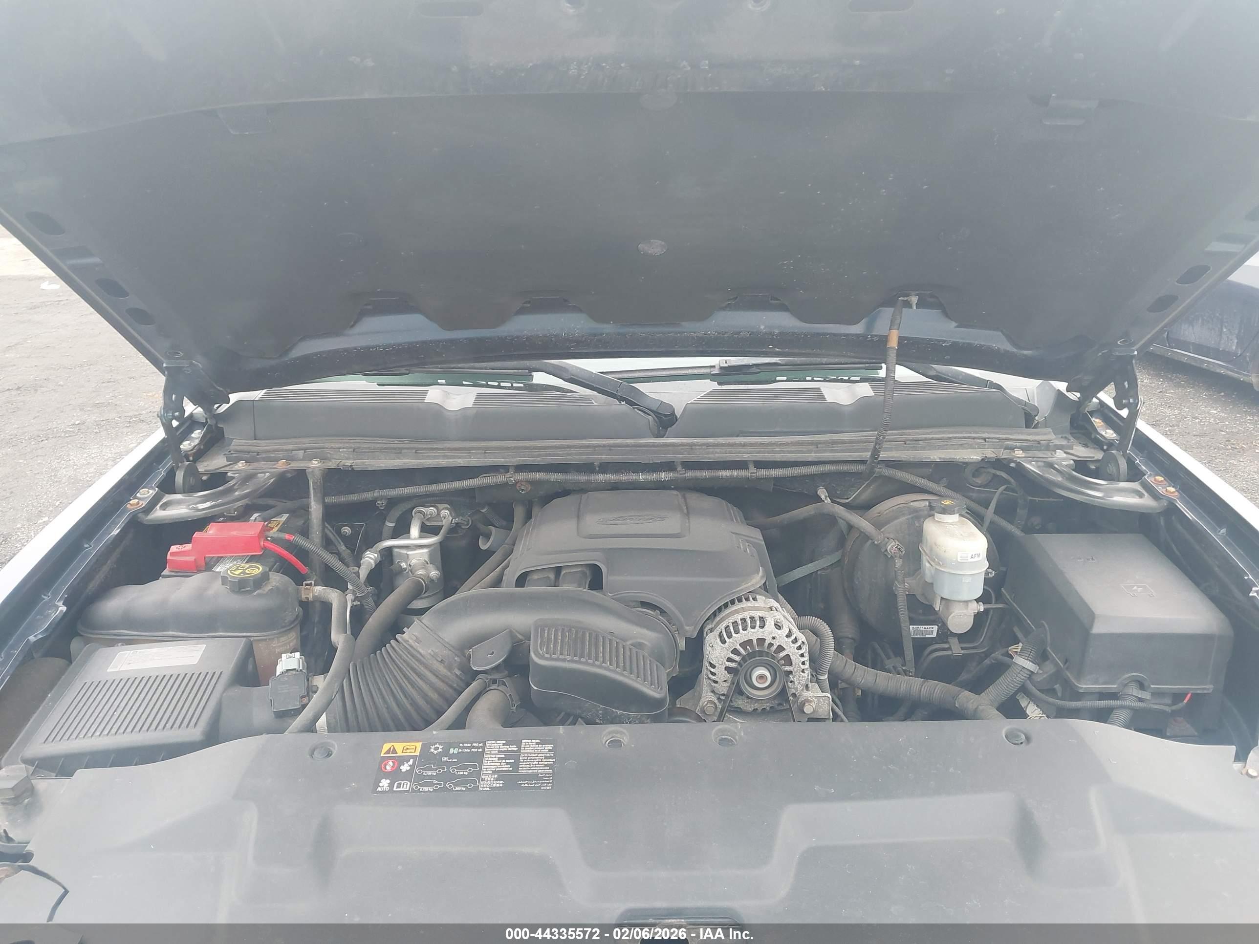 CHEVROLET SILVERADO image 10