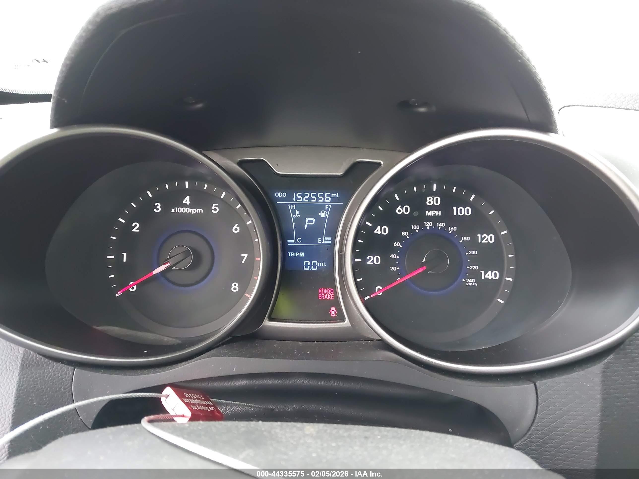 HYUNDAI VELOSTER image 7