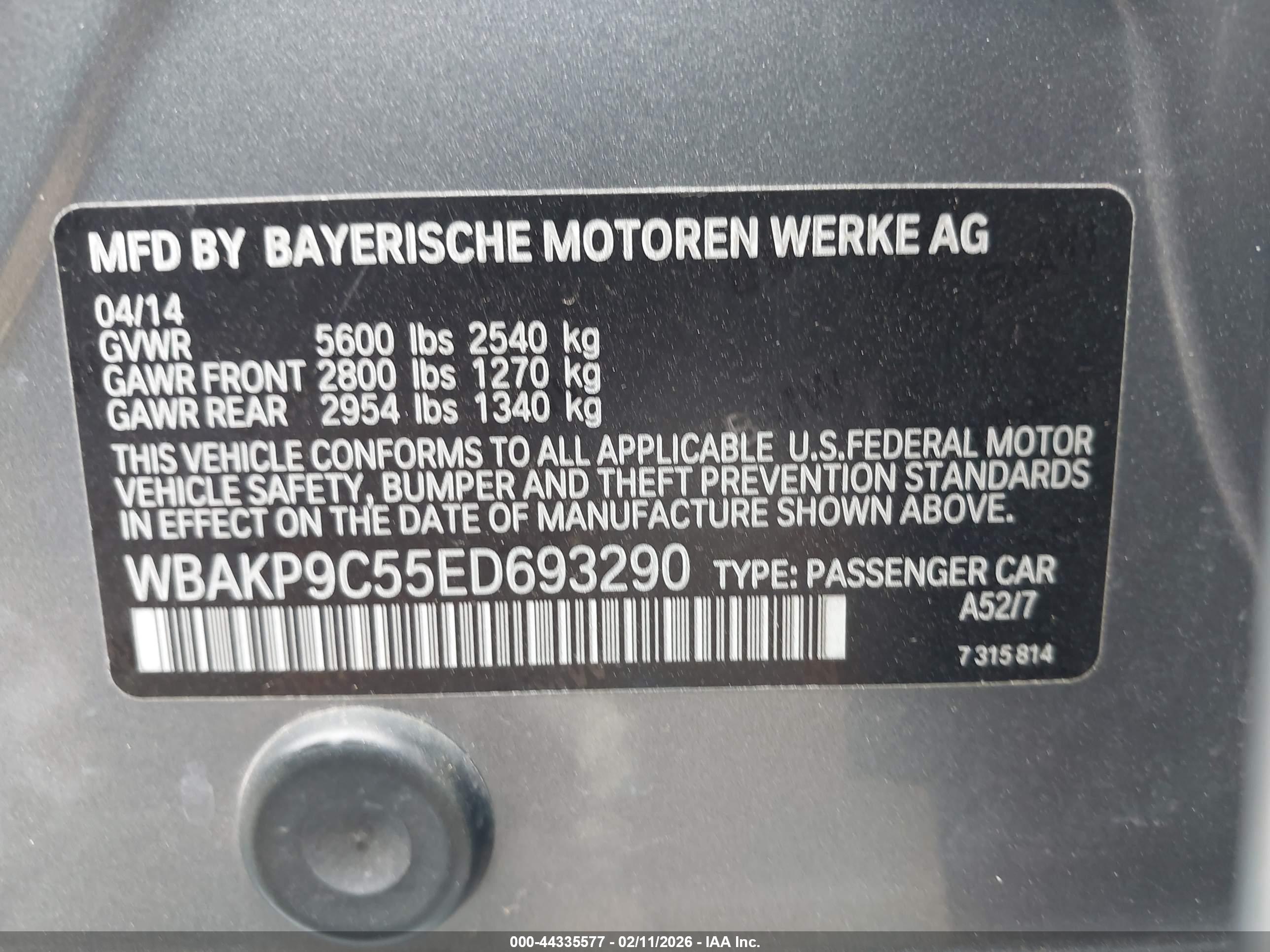 BMW 550I image 9