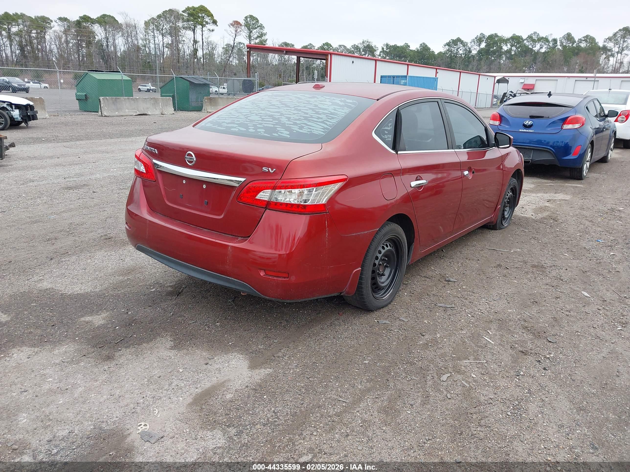 NISSAN SENTRA image 4