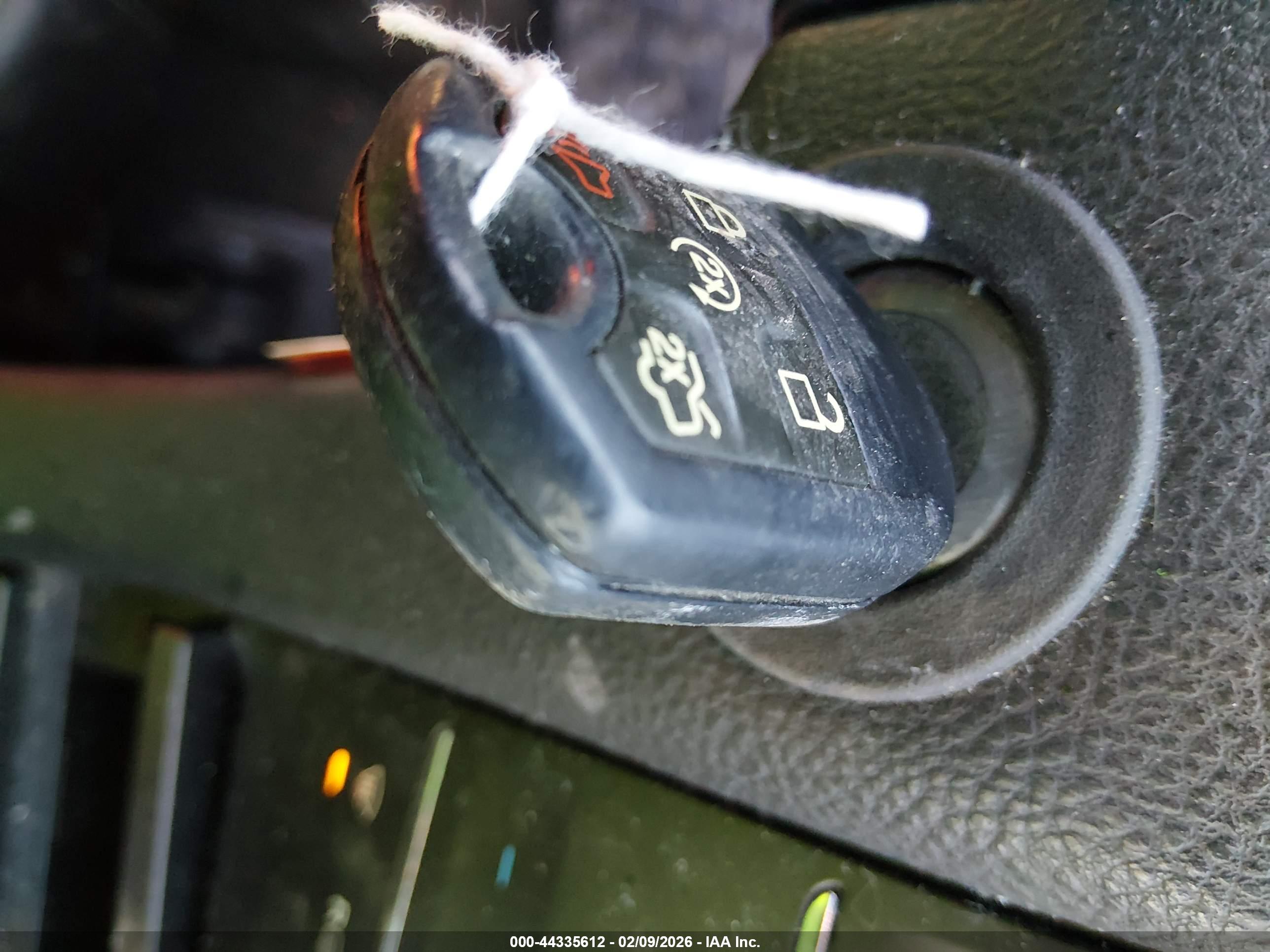 FORD TAURUS image 11